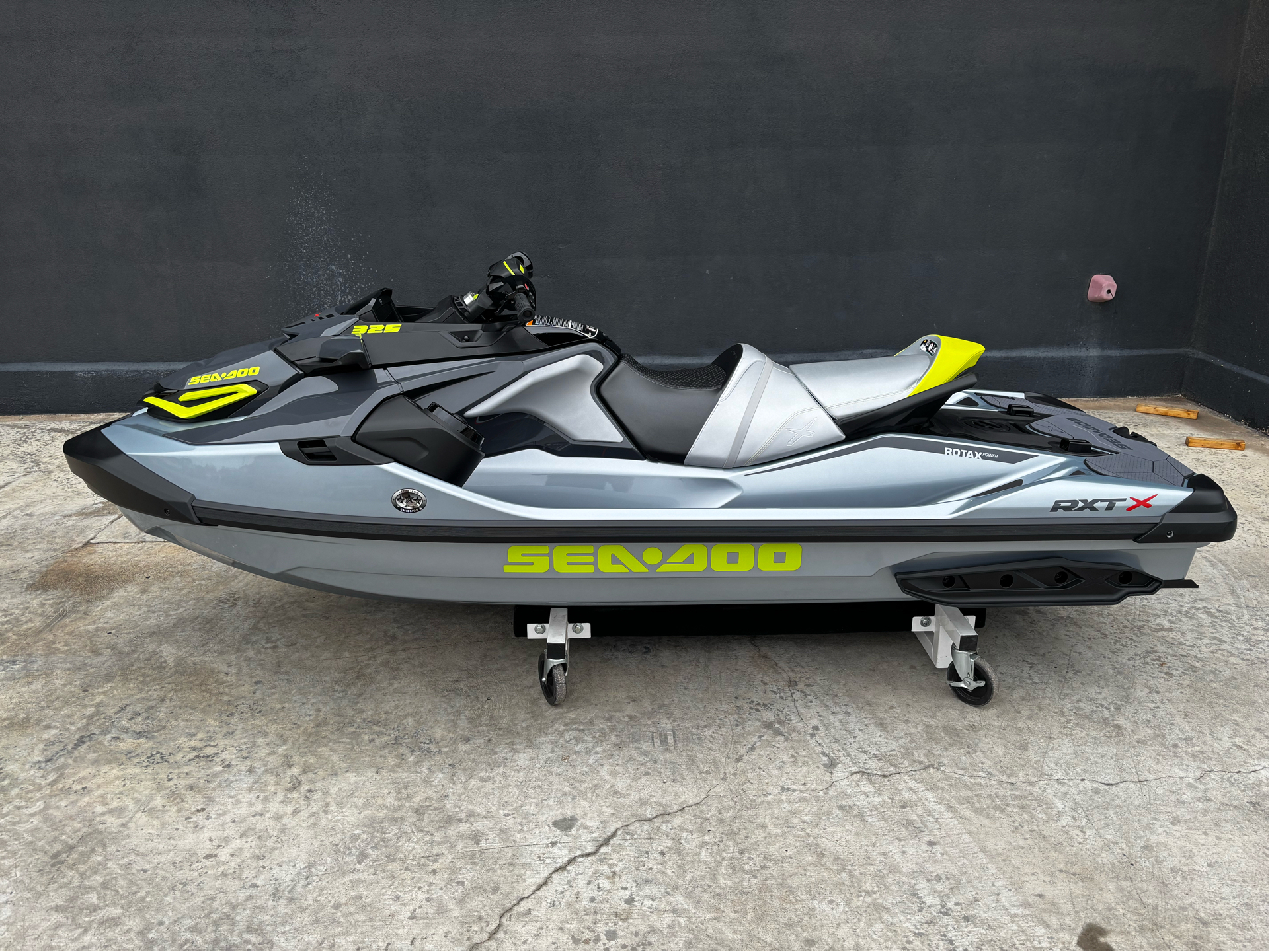New 2025 Sea-Doo RXT-X 325 + Tech Package, Abilene TX | Specs