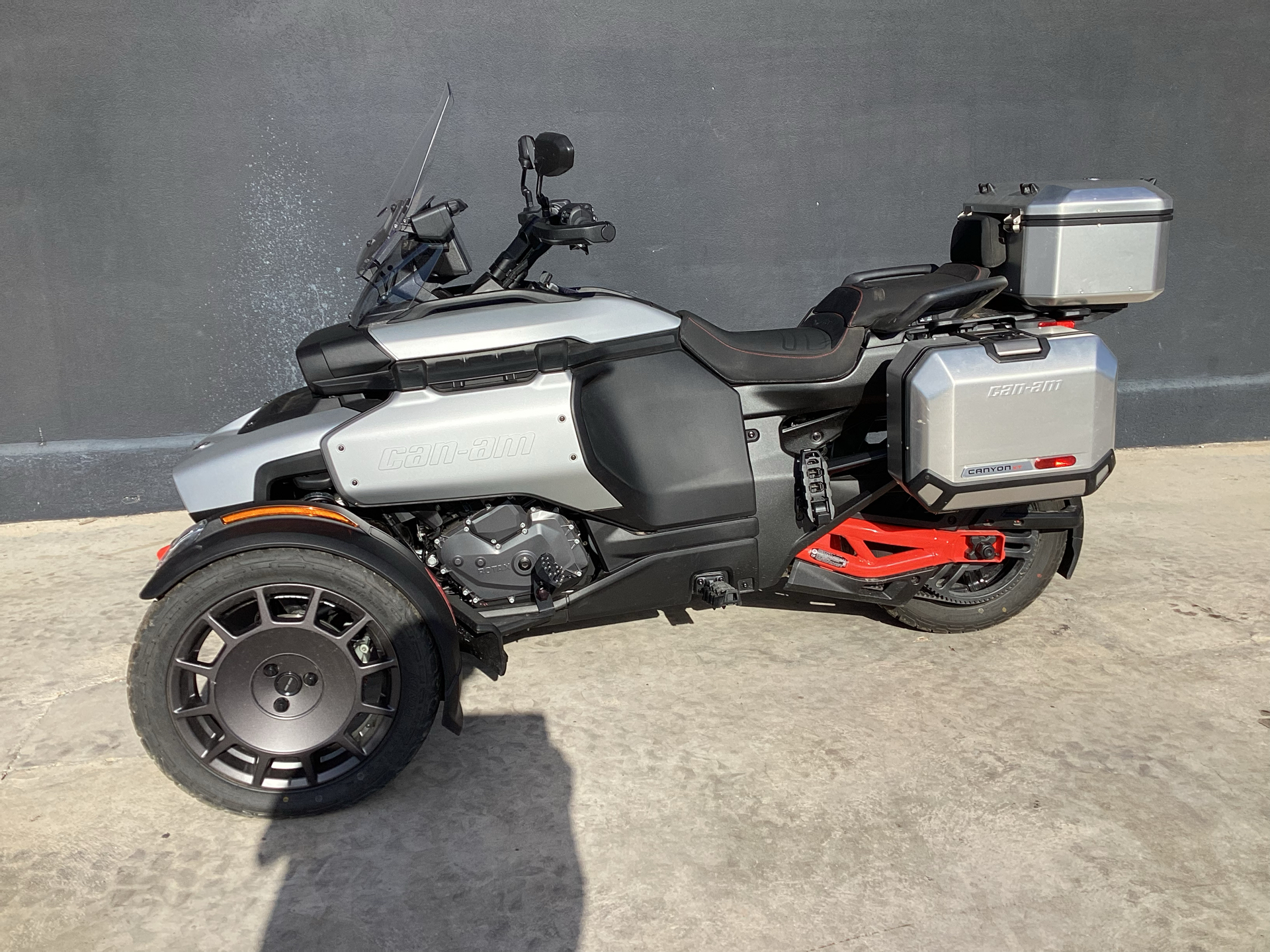 2025 Can-Am Canyon XT