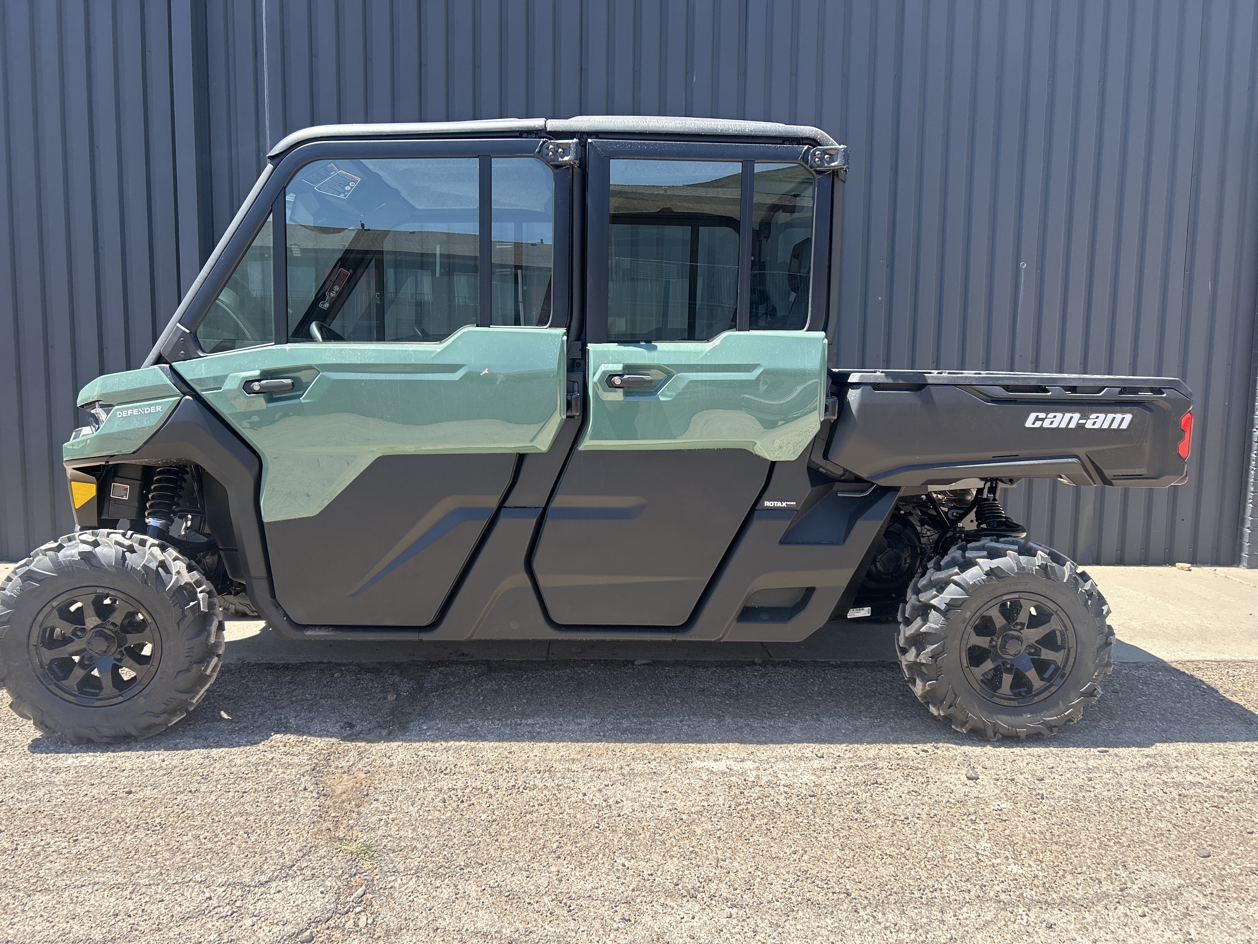 2026 Can-Am Defender MAX DPS CAB HD10