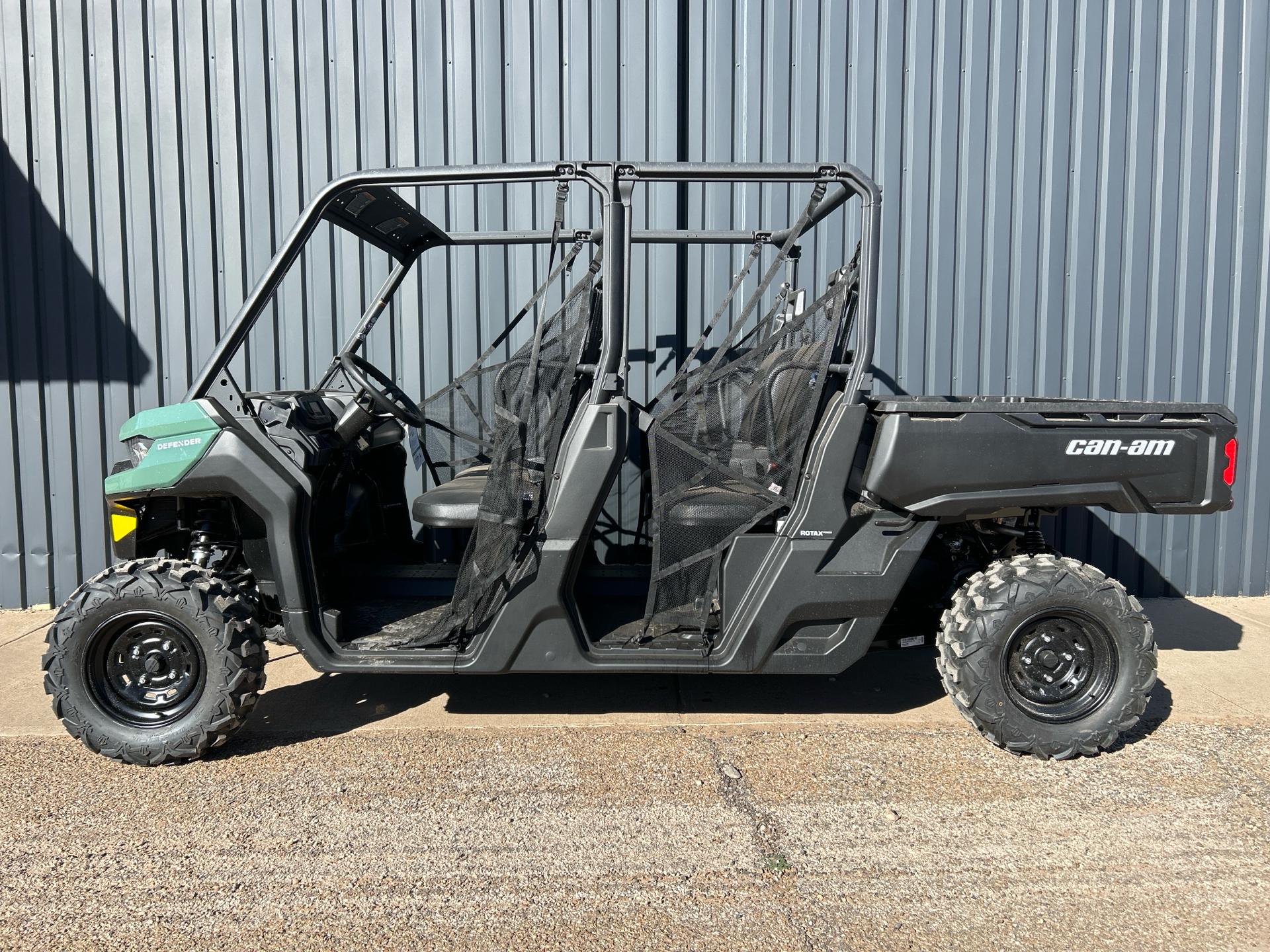 2026 Can-Am Defender MAX HD7