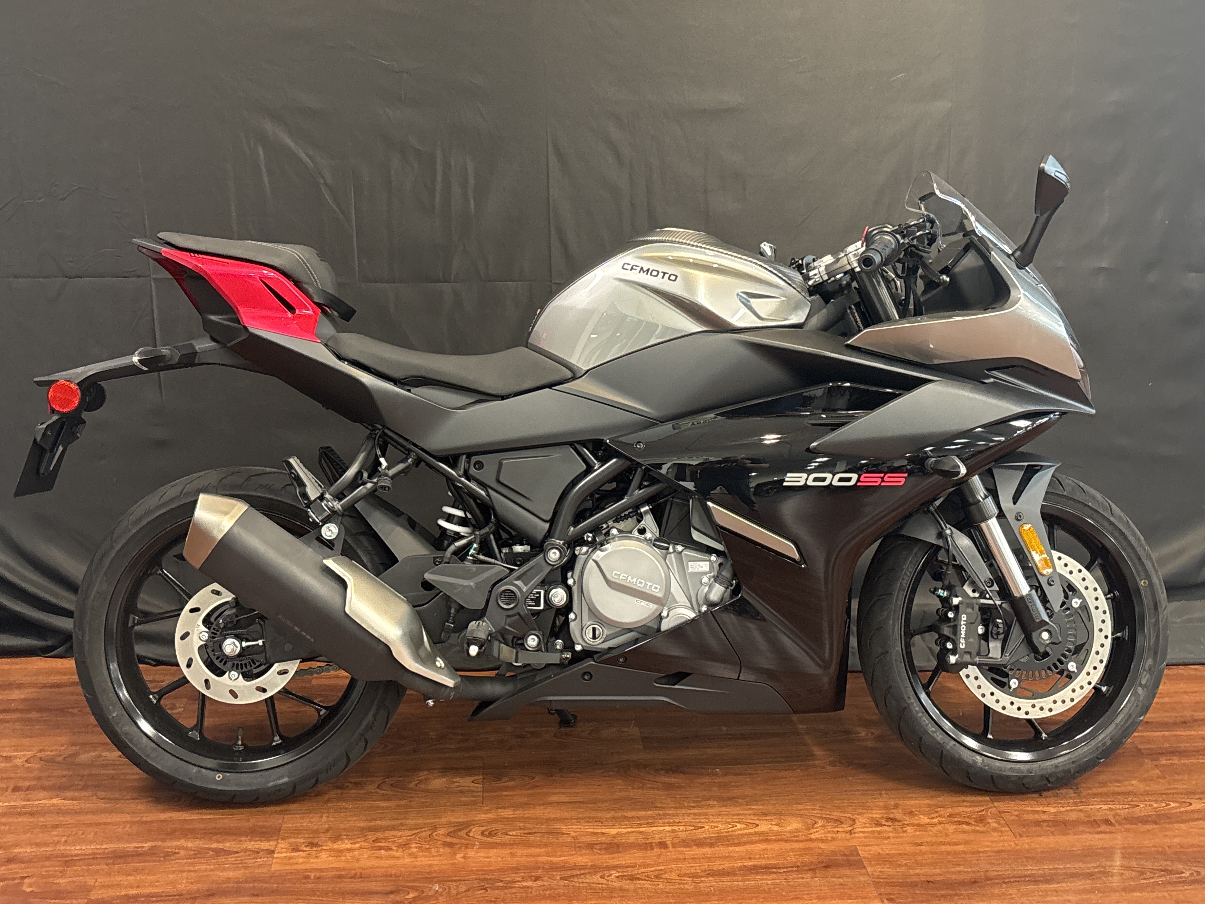 【美品】2025T-Fight 300S G3 T-FIGHT 300S G3 2025 【公式通販】