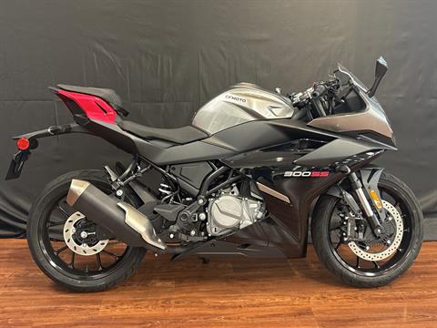2025 CFMOTO 300SS | New Motorcycle For Sale | De Pere, Wisconsin