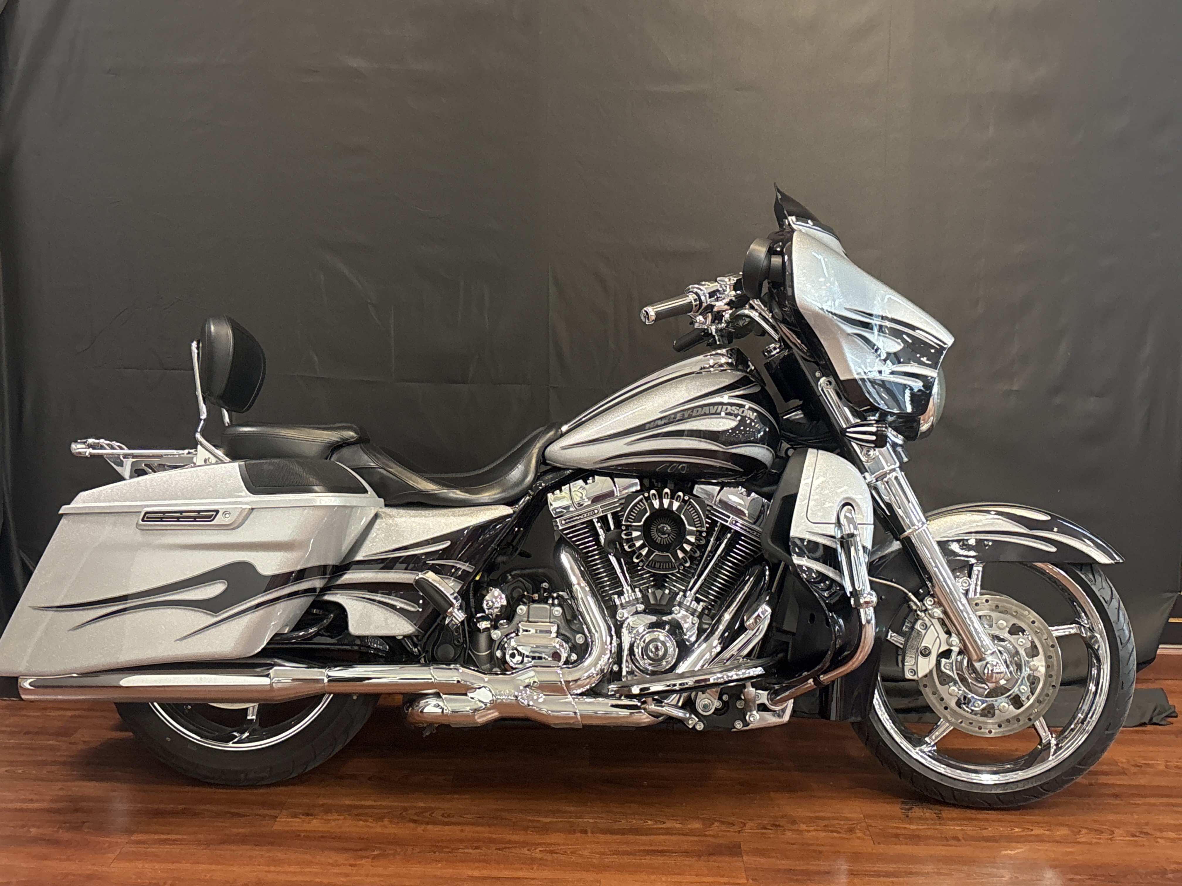 2015 Harley-Davidson CVO™ Street Glide® | Used Motorcycle For Sale 