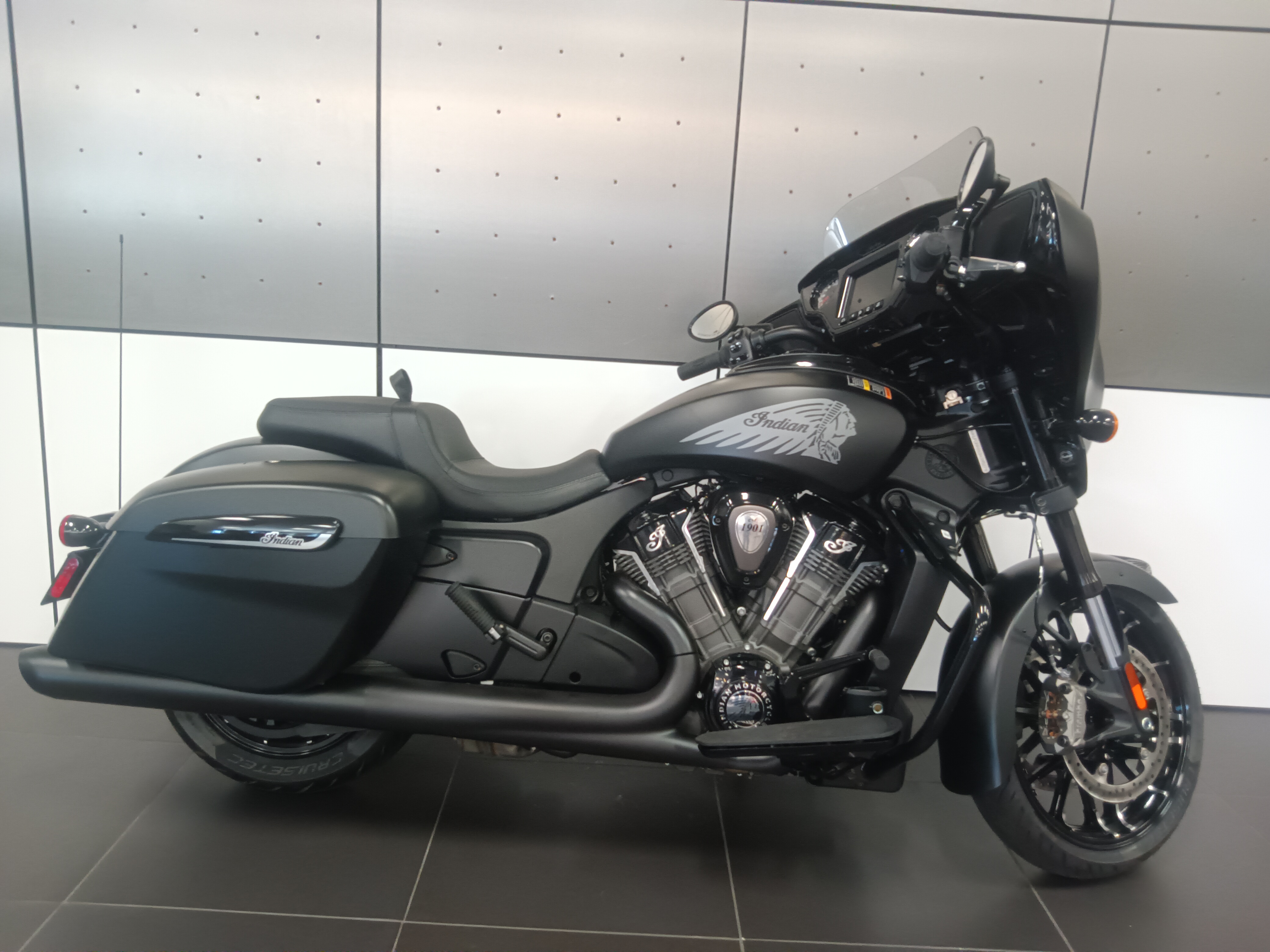 ◆Indian Motorcycle◆チマヨベスト　　東洋エンタープライズ 2025 Indian Motorcycle Chieftain® PowerPlus Dark Horse | New