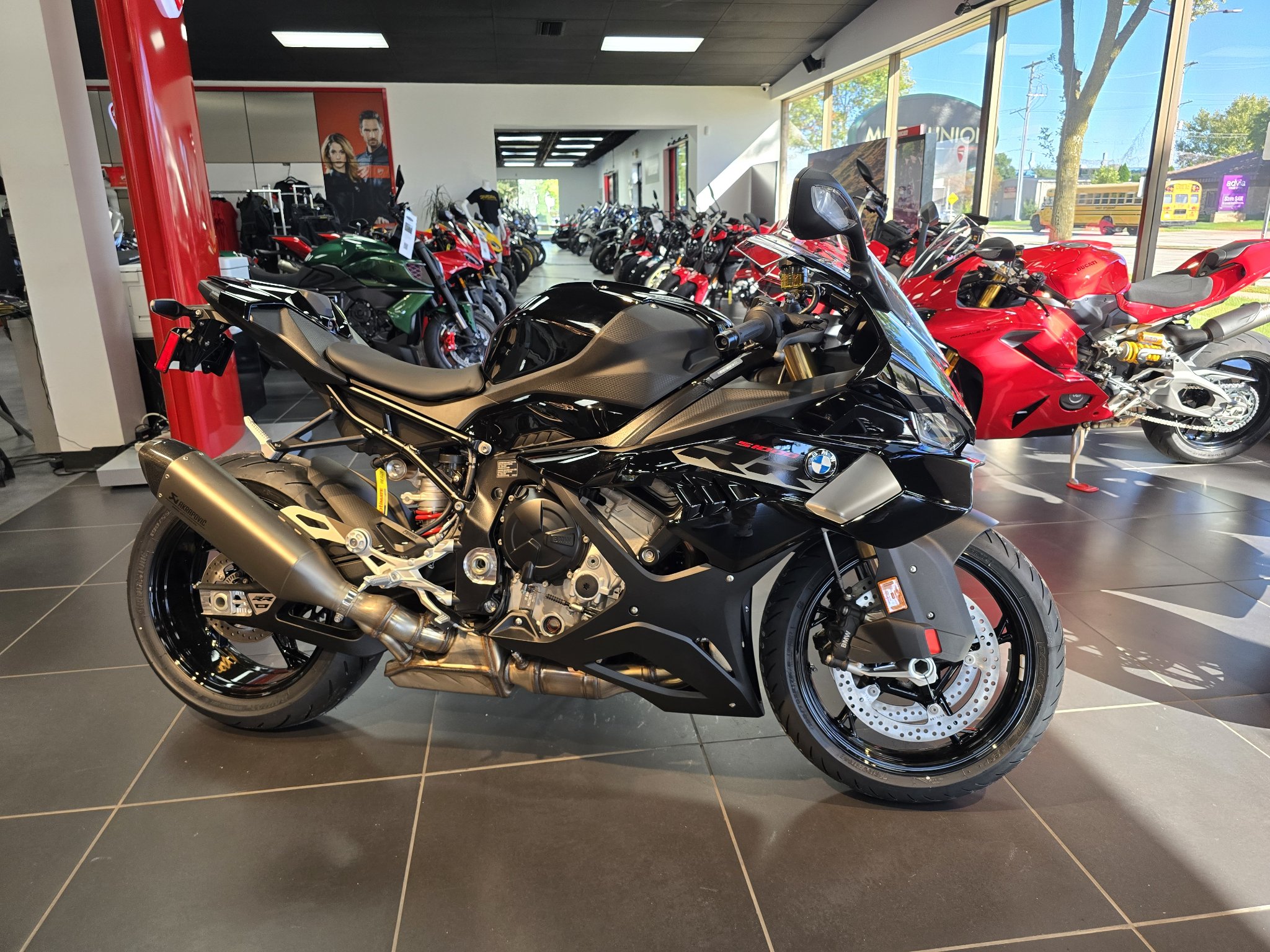 2026 BMW S 1000 RR 1