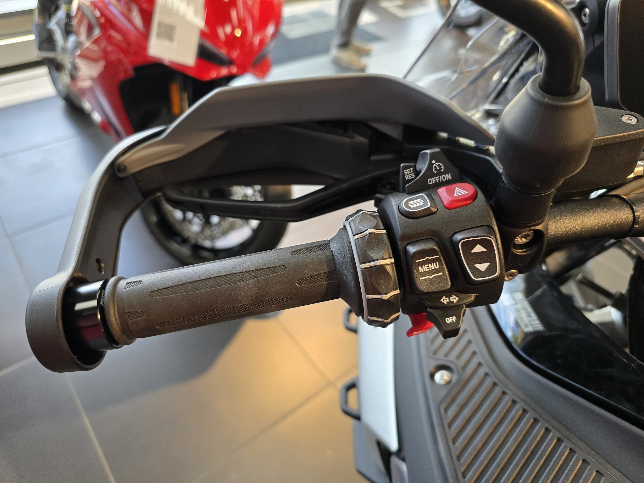 2026 BMW R 1300 GS Adventure 10