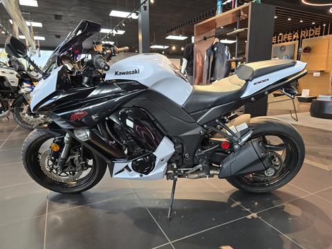 ブラックとホワイト 1000パック ブラックとホワイト 1000パック Maison MIHARA YASUHIRO ONLINE STORE