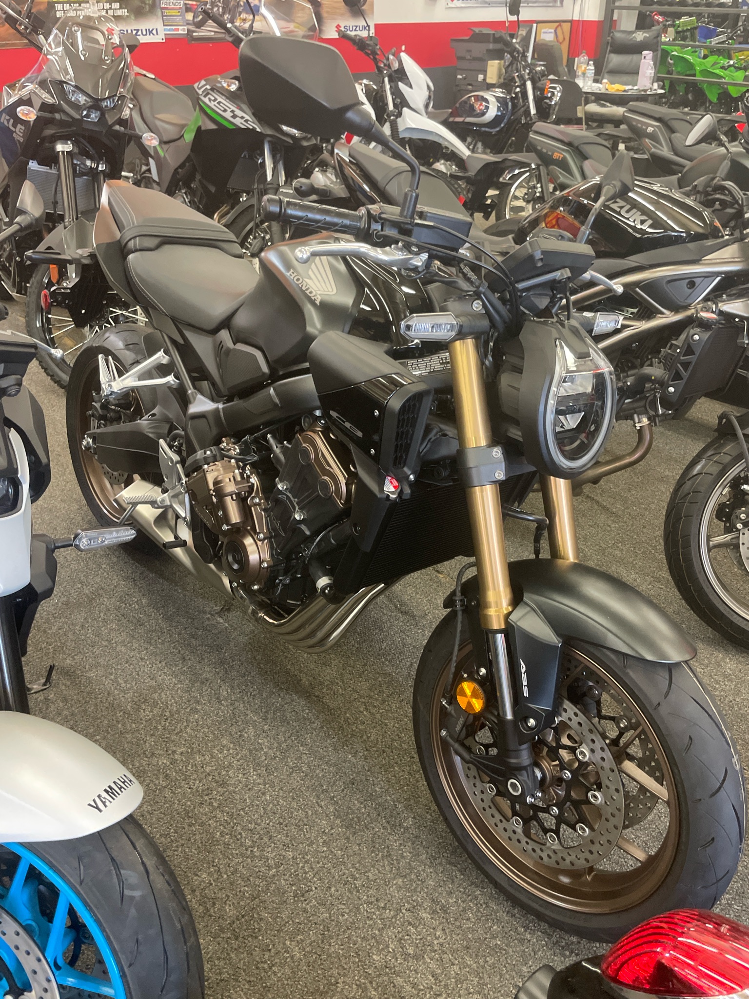 2026 Honda CB650R E-Clutch 1