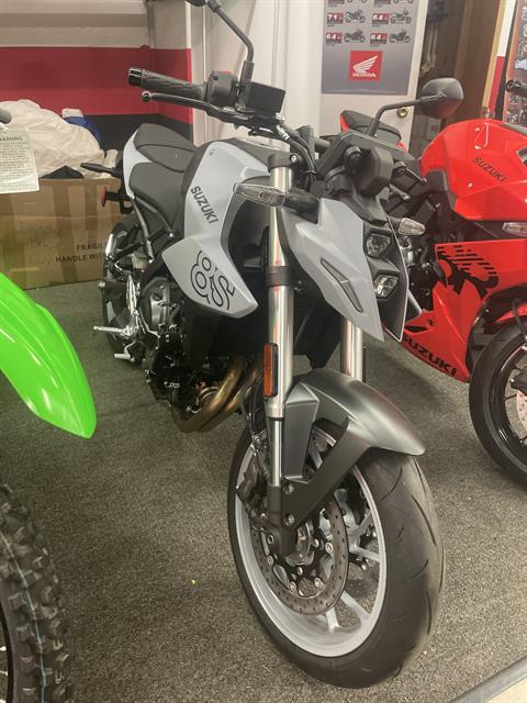 New 2024 Suzuki GSX-8S | Motorcycles in Laurel MD | 28343 Glass