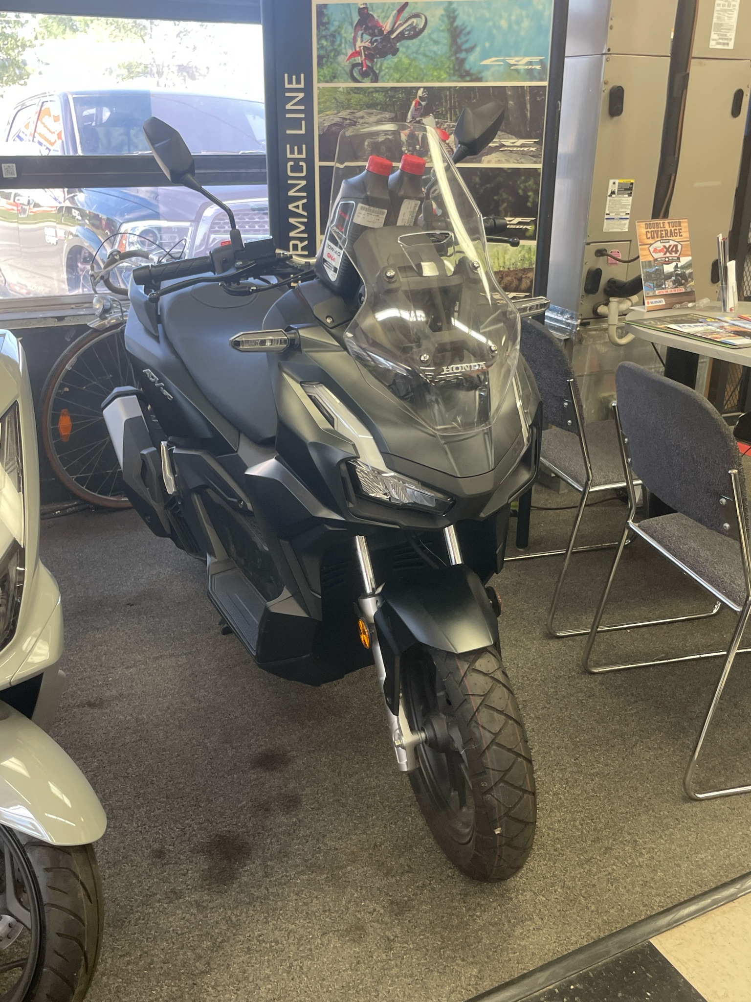 2025 Honda ADV160 1