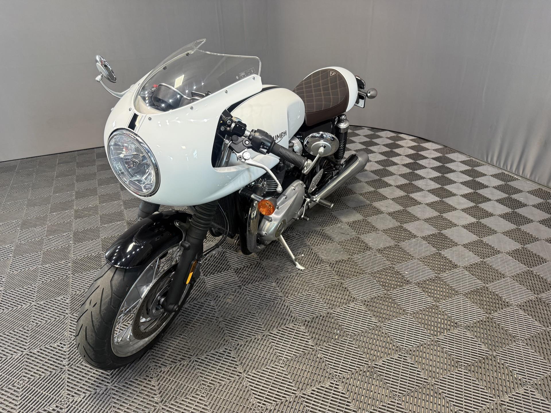 2016 Triumph Thruxton 1200 for sale 1227276