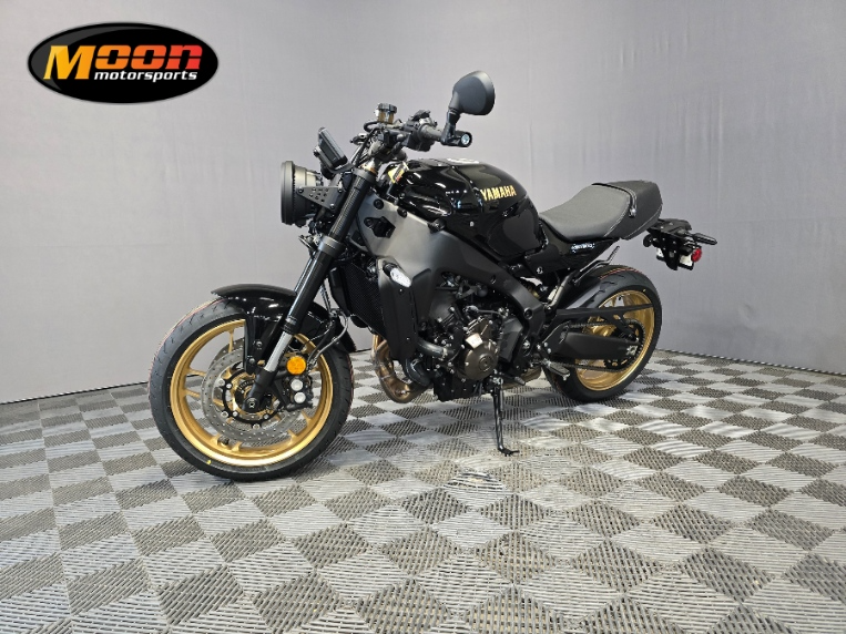 2025 Yamaha XSR900 2