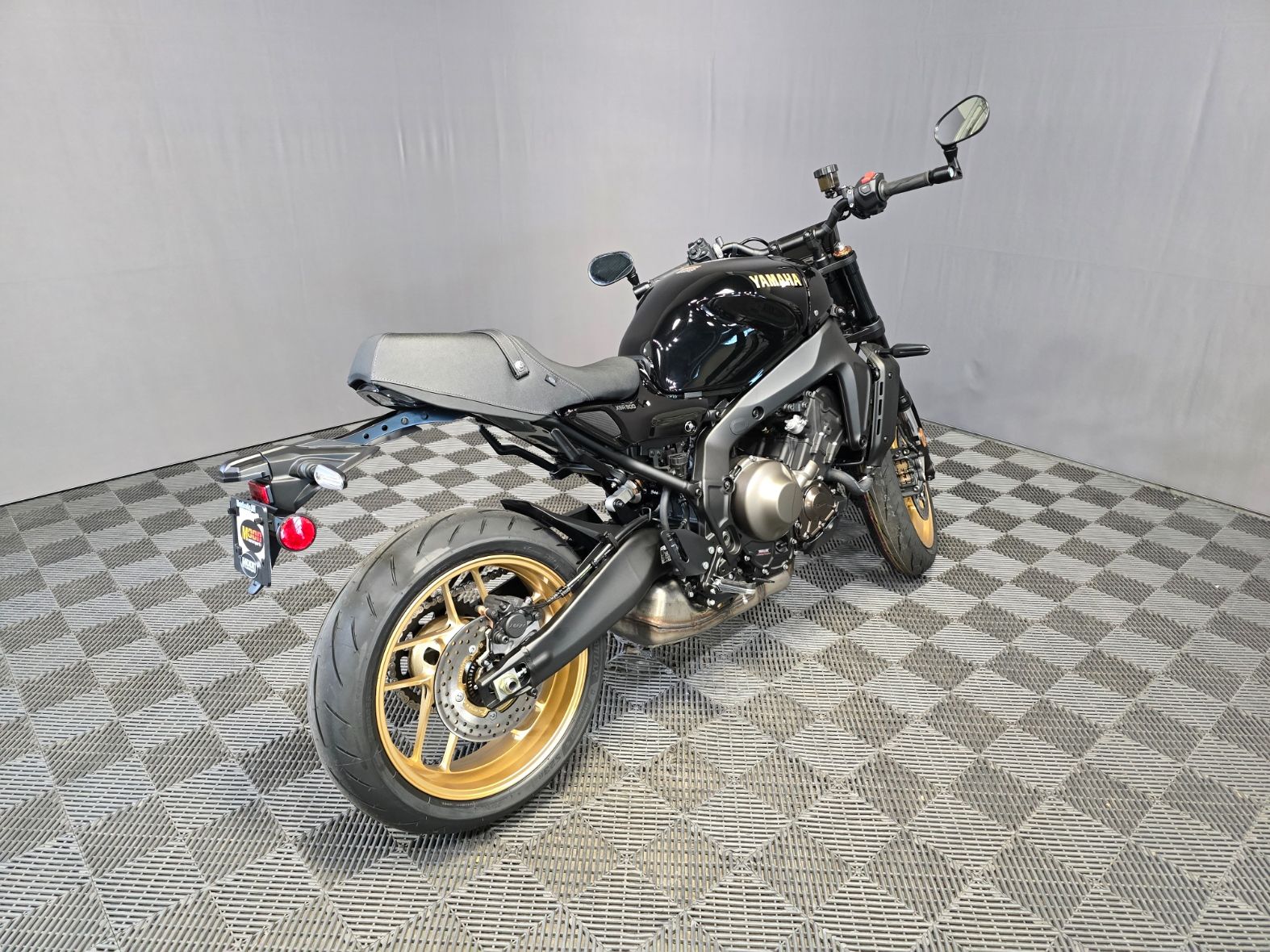 2025 Yamaha XSR900 5