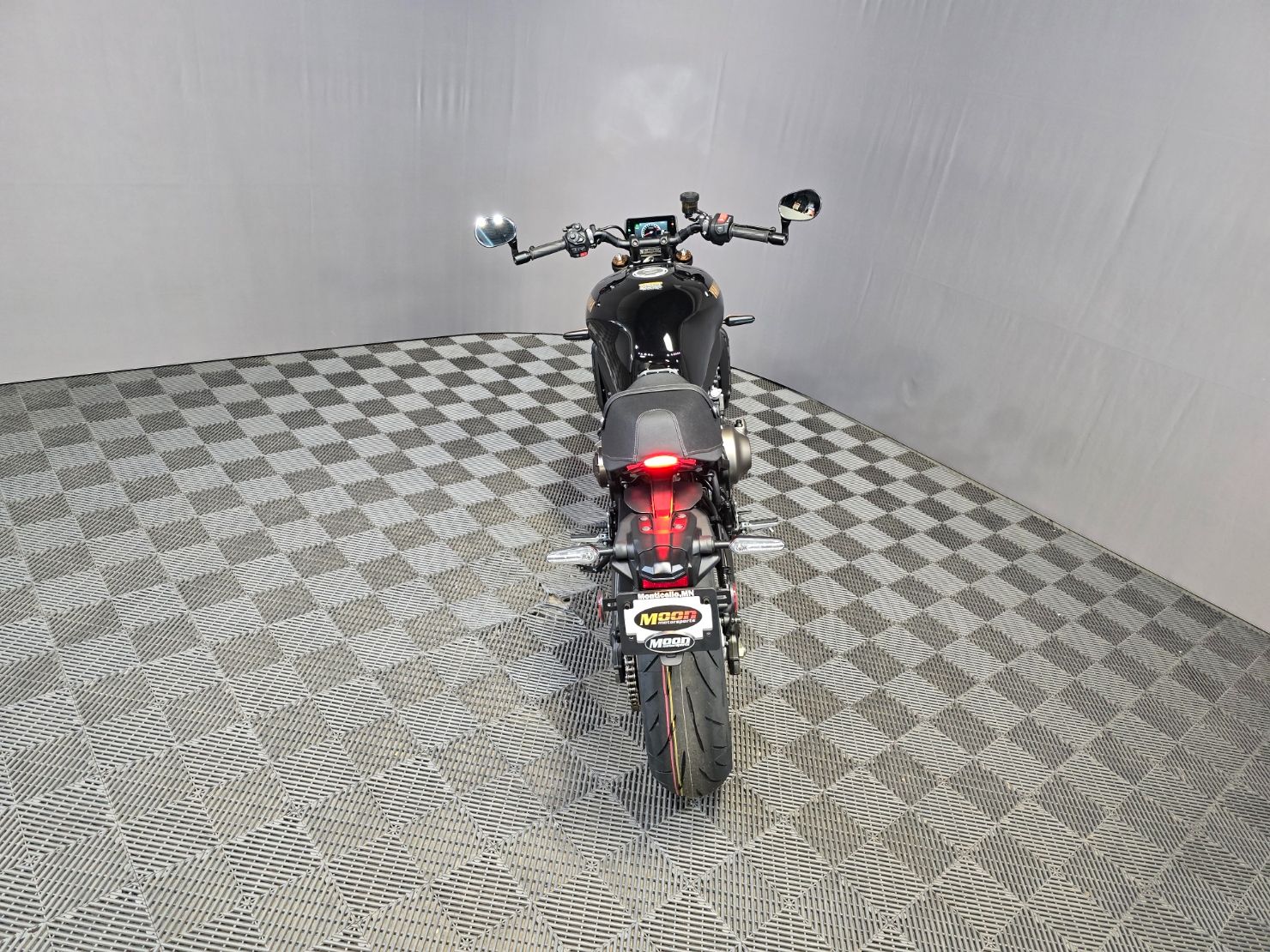 2025 Yamaha XSR900 6