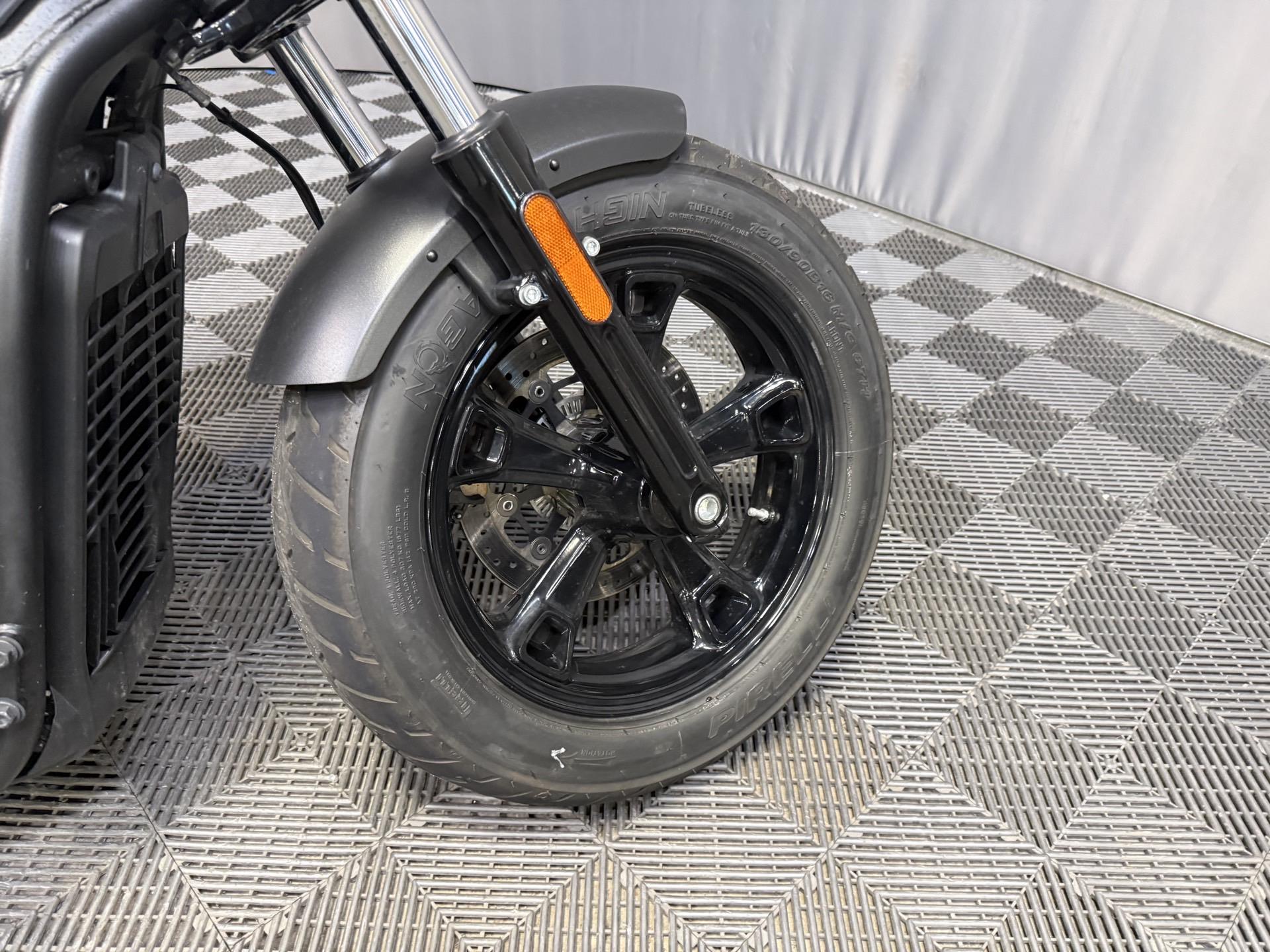 2025  Scout® Sixty Bobber 2