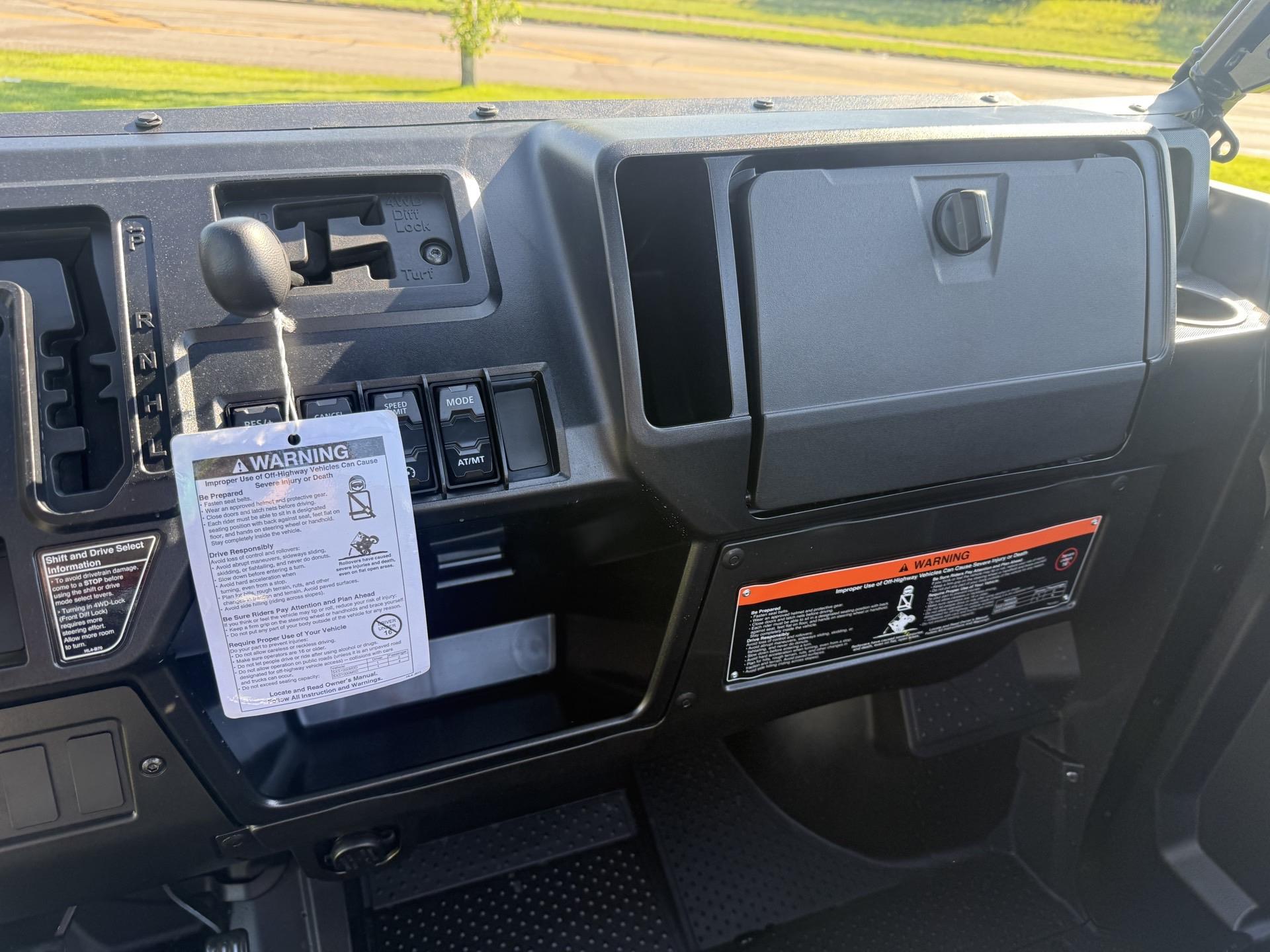 2026 Honda Pioneer 1000 Deluxe 7