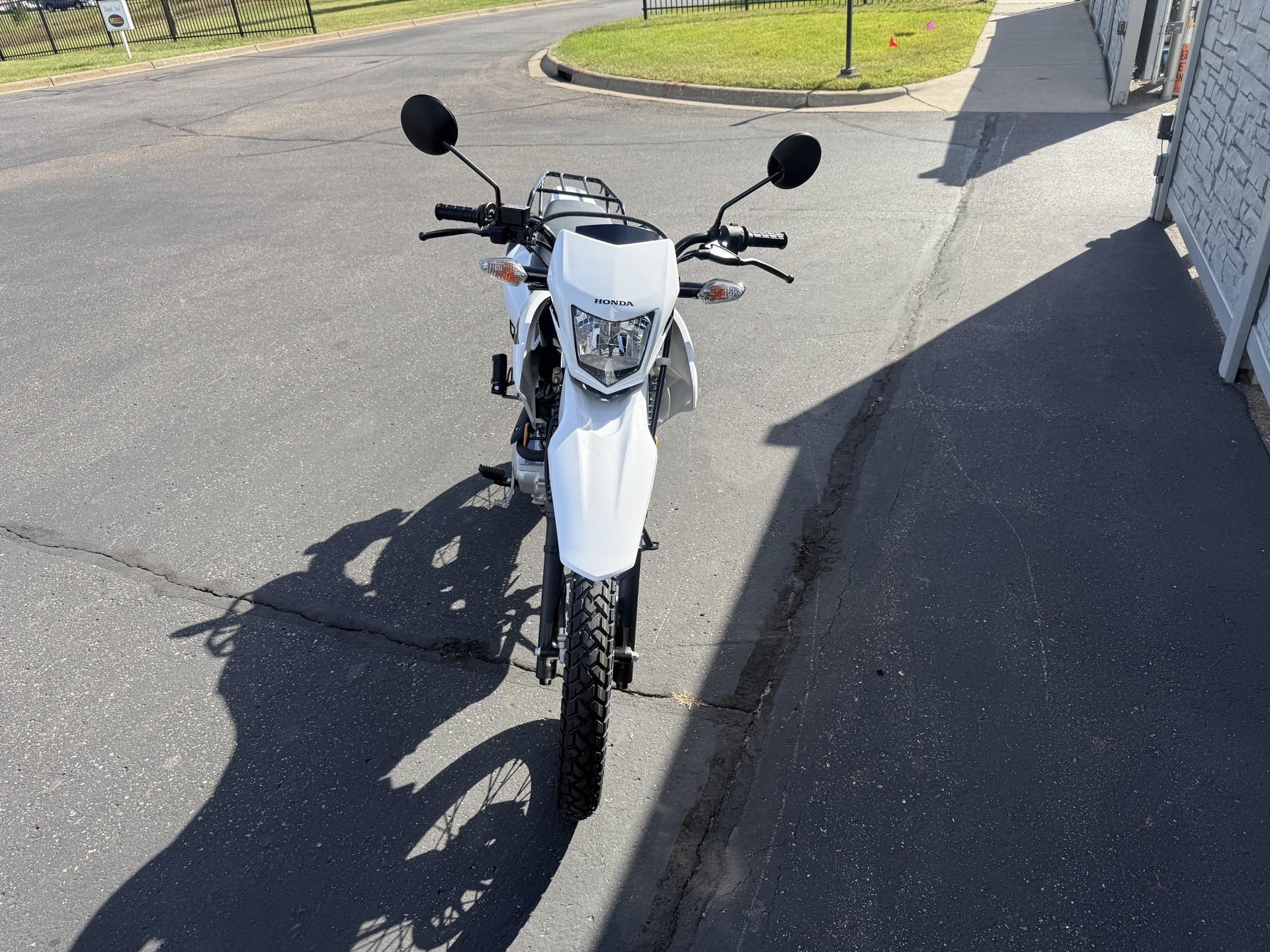 2026 Honda XR150L 8