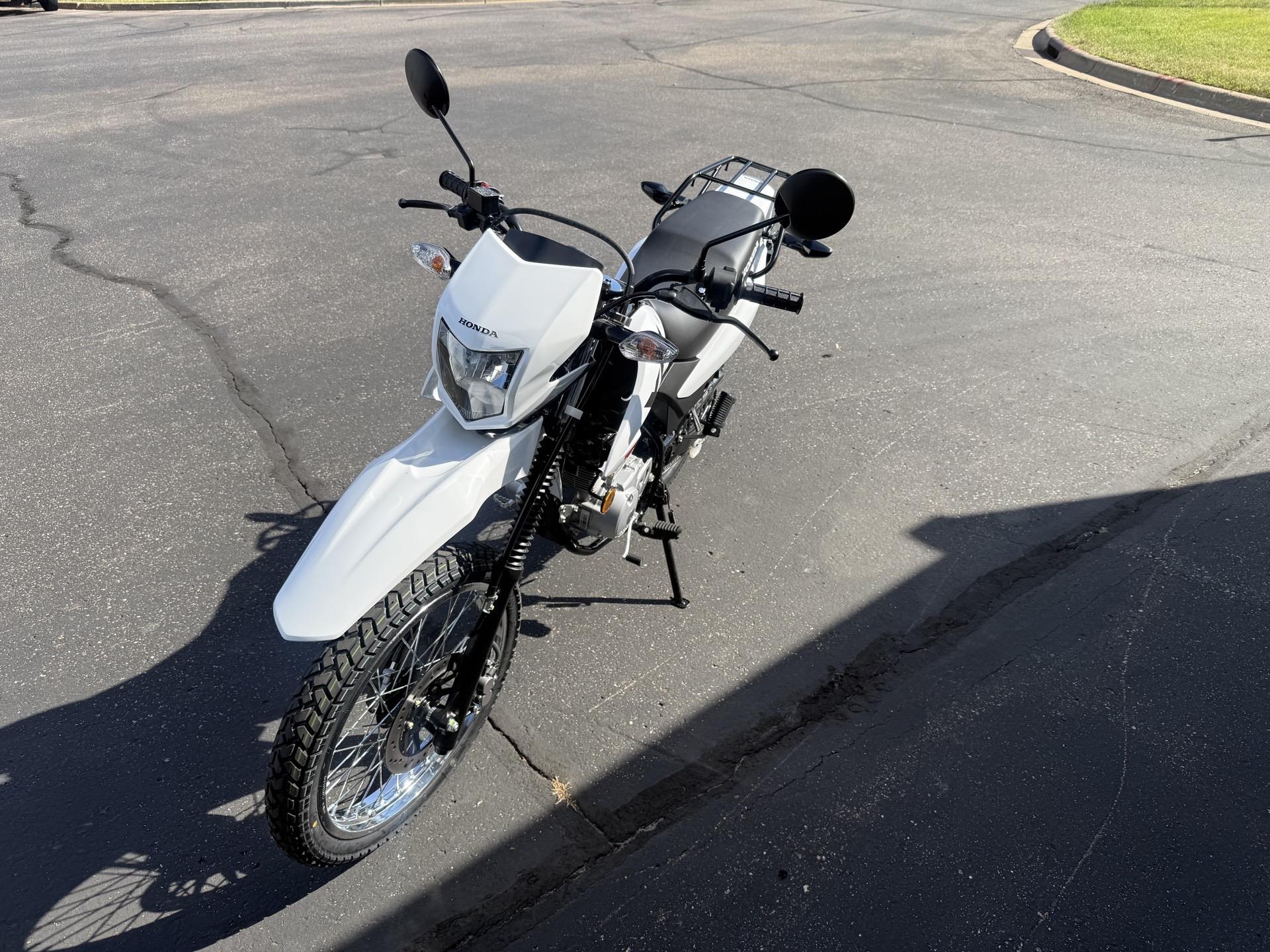 2026 Honda XR150L 9