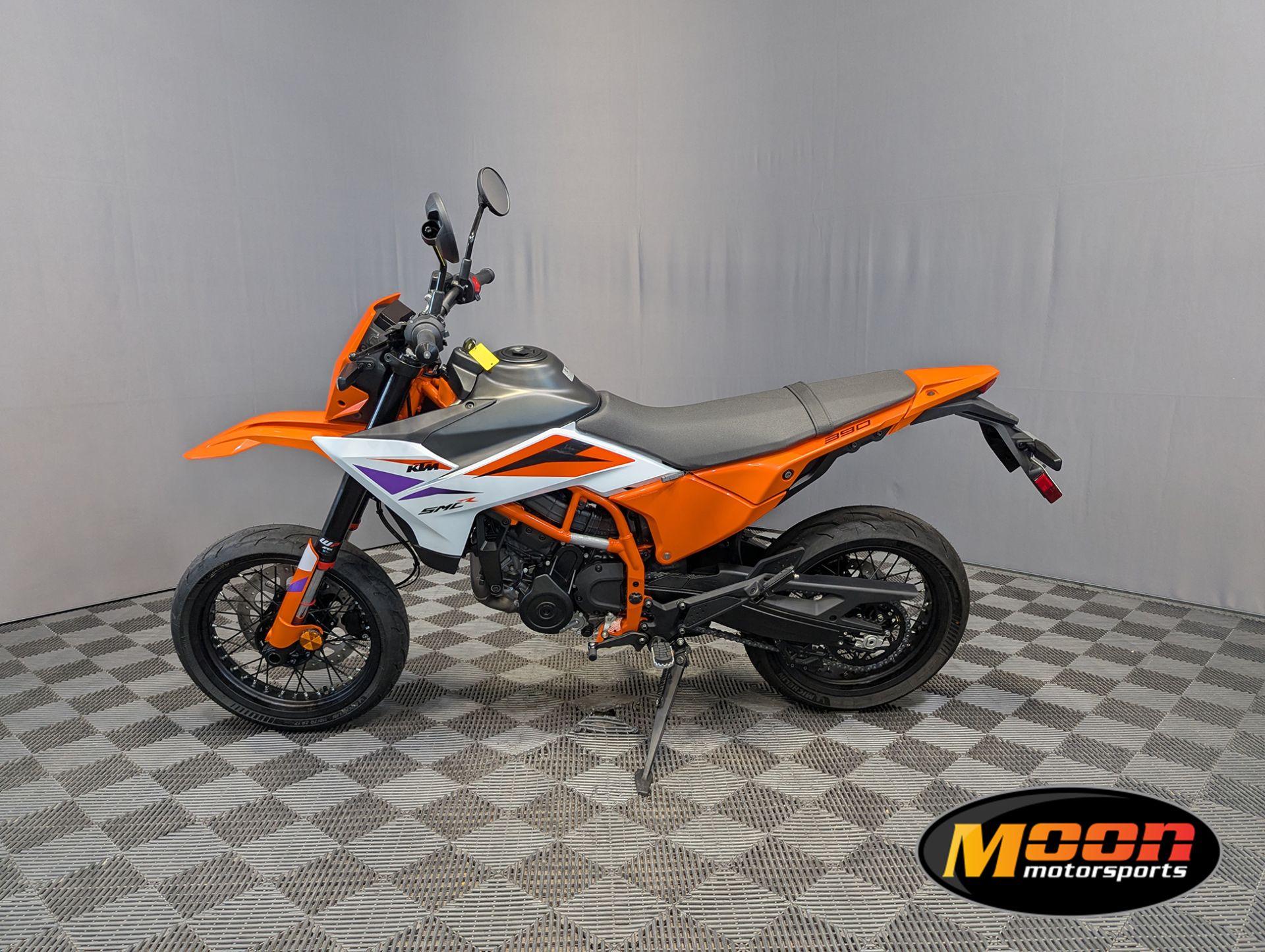 New 2025 KTM 390 SMC R, Monticello MN | Specs, Price, Photos