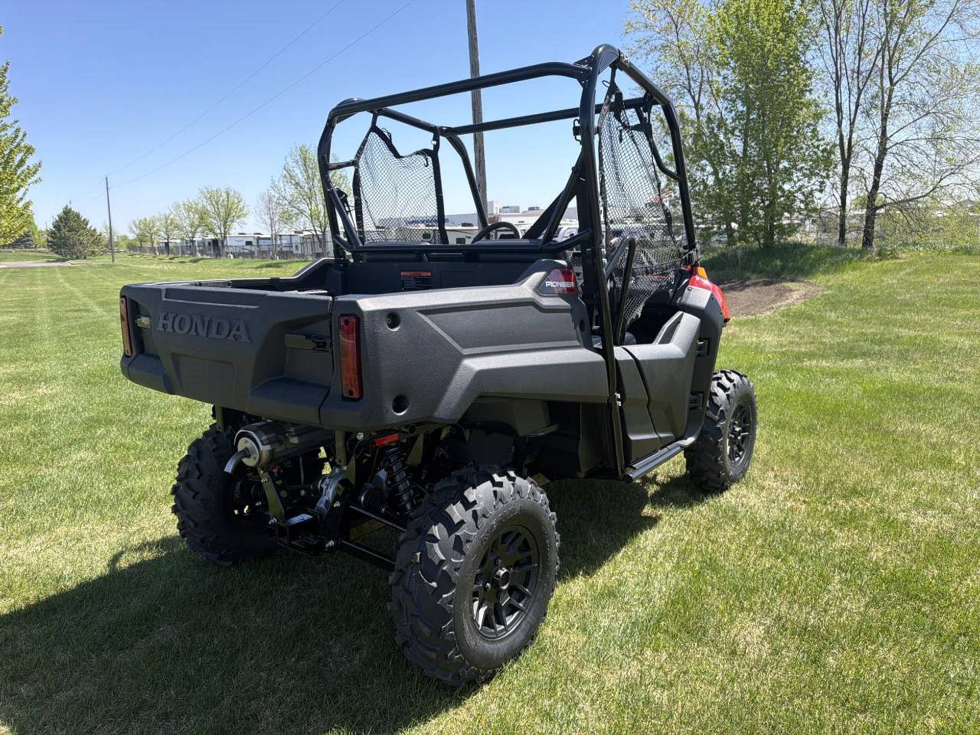 2026 Honda Pioneer 700 Deluxe 8