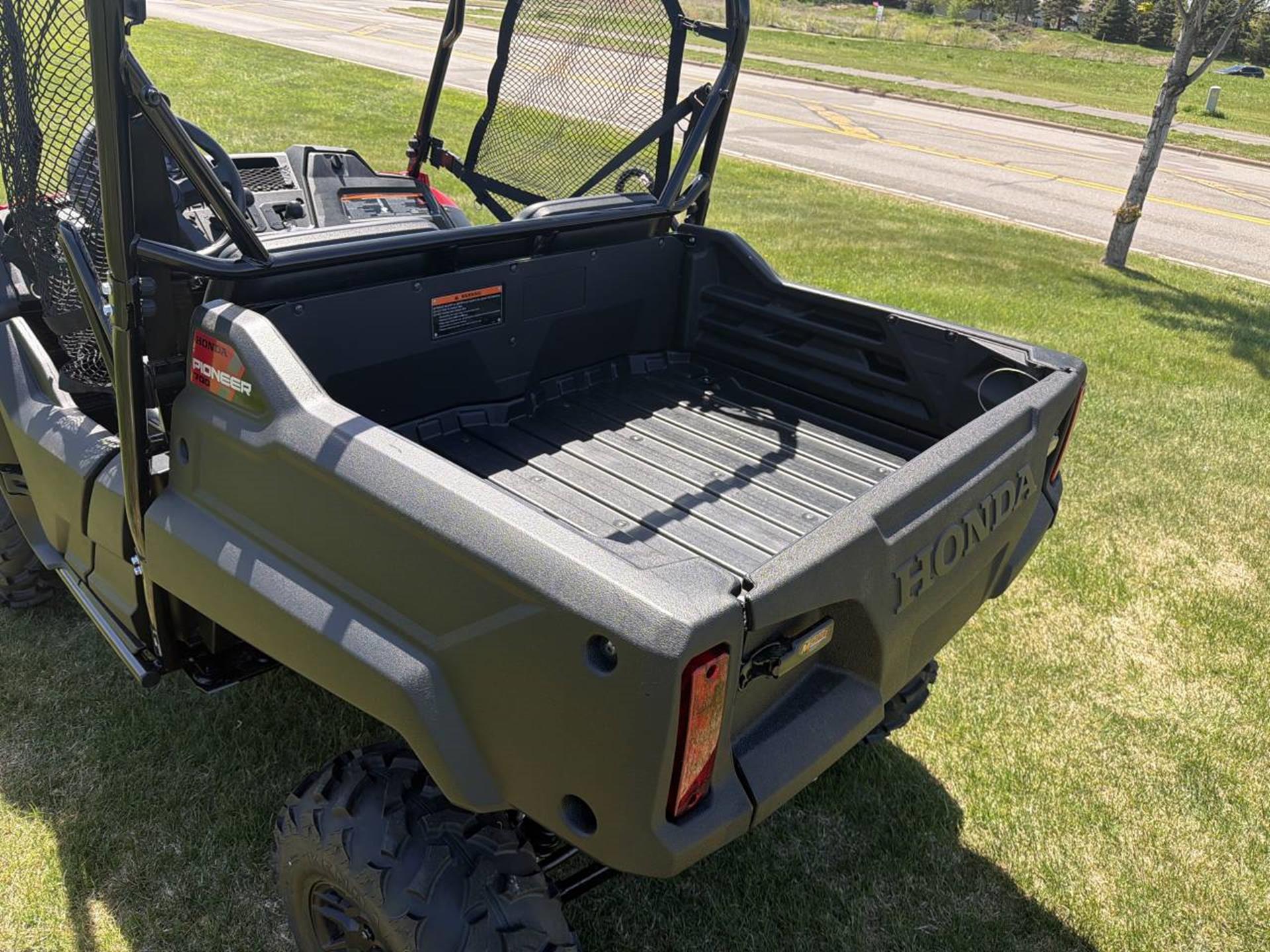 2026 Honda Pioneer 700 Deluxe 11