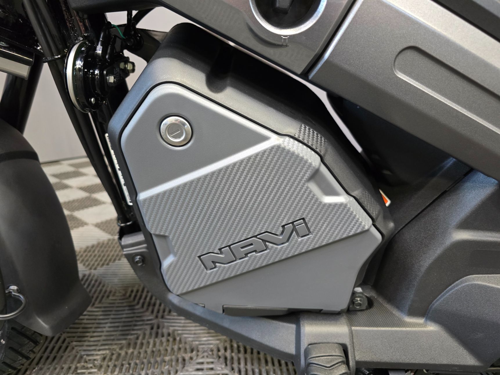 2025 Honda Navi 8