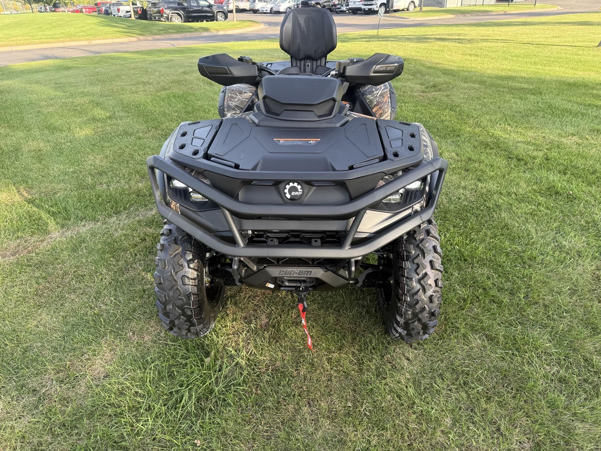2027 Can-Am™ Outlander MAX XT 1000 7