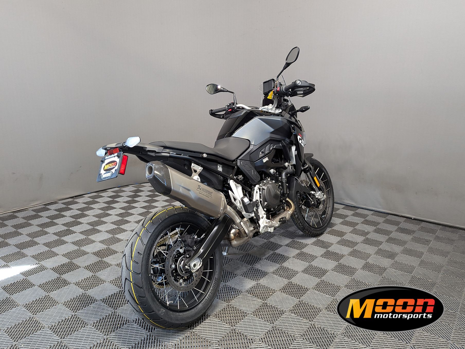 2026 BMW F 900 GS 8