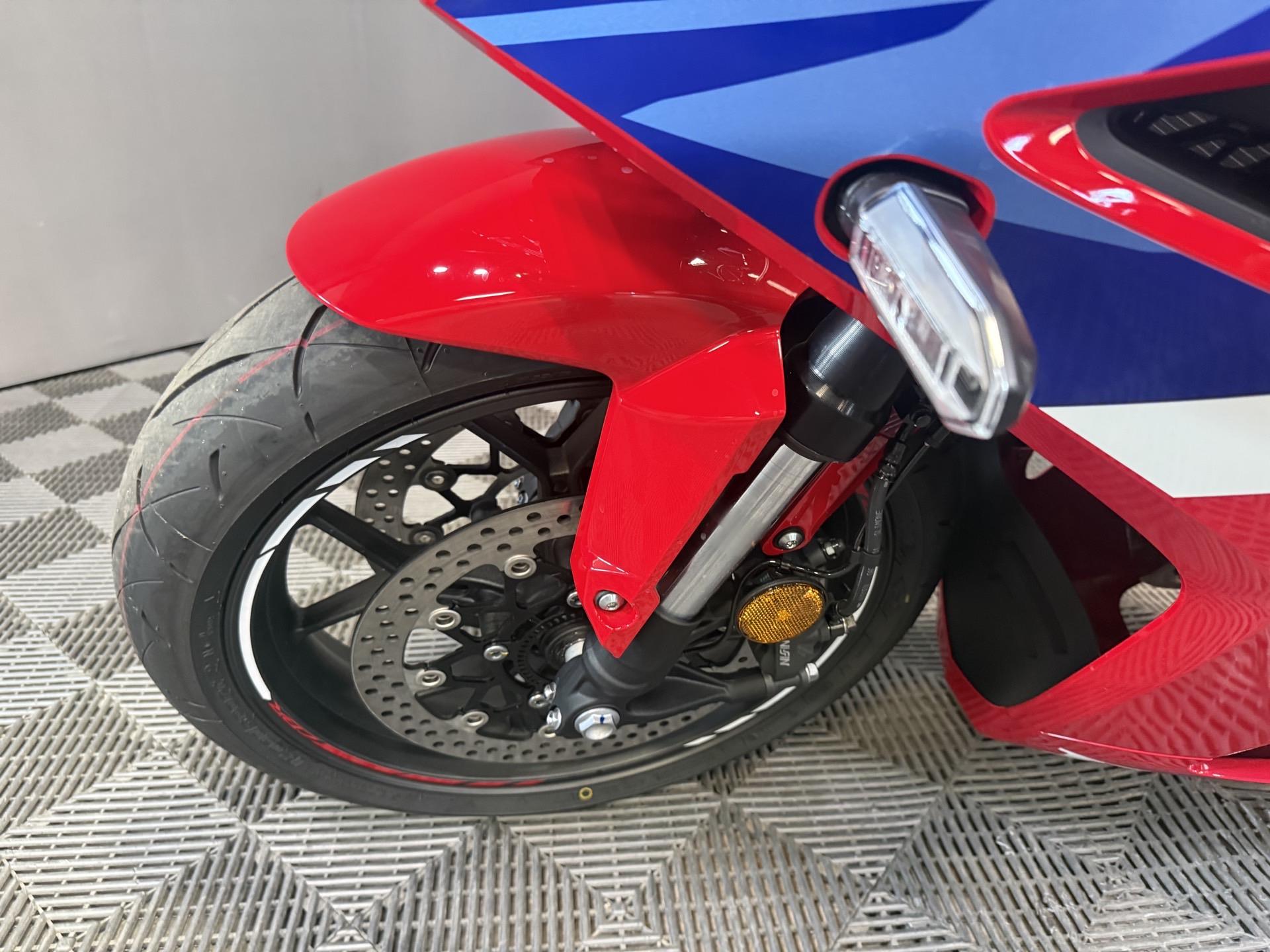 2026 Honda CBR650R E-Clutch 5