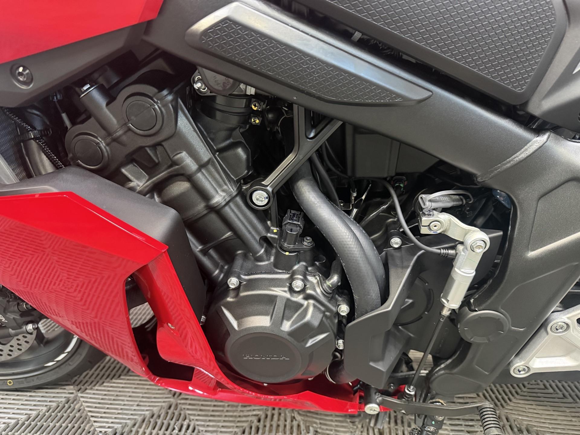 2026 Honda CBR650R E-Clutch 7