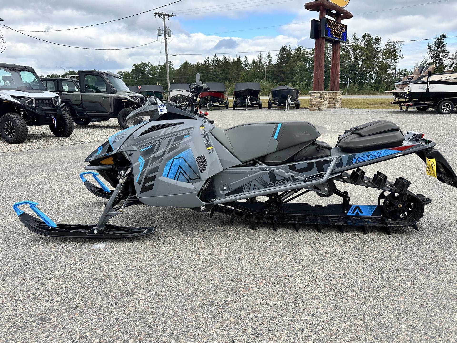 2022 Arctic Cat photo 8
