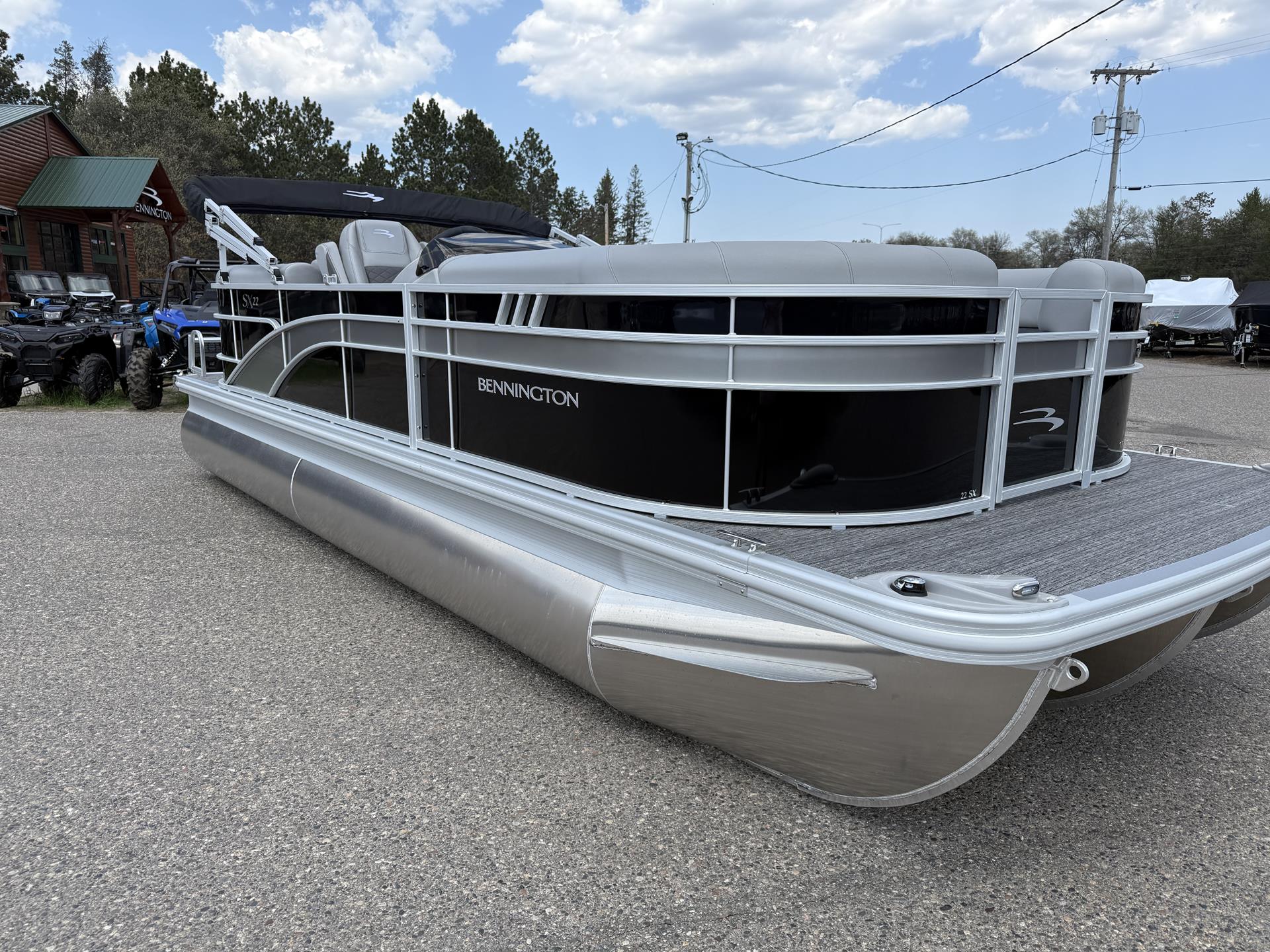 2025 Bennington 22 SXSR