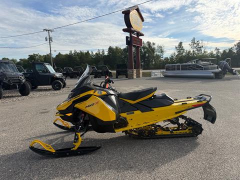 2024 Ski-Doo MXZ X 137 600R E-TEC ES Ice Ripper XT 1.5 — photo 1 of 11