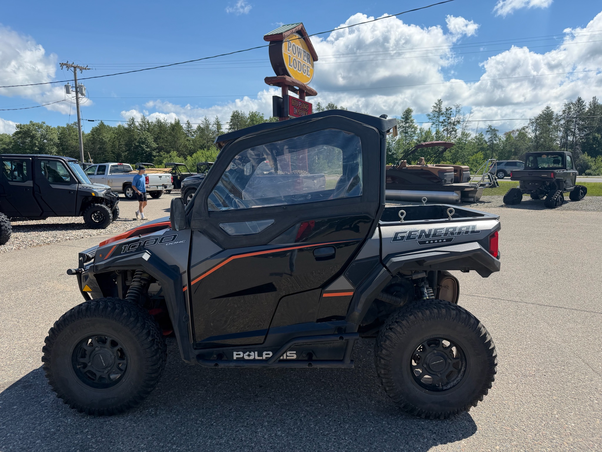 2017 Polaris General photo 6