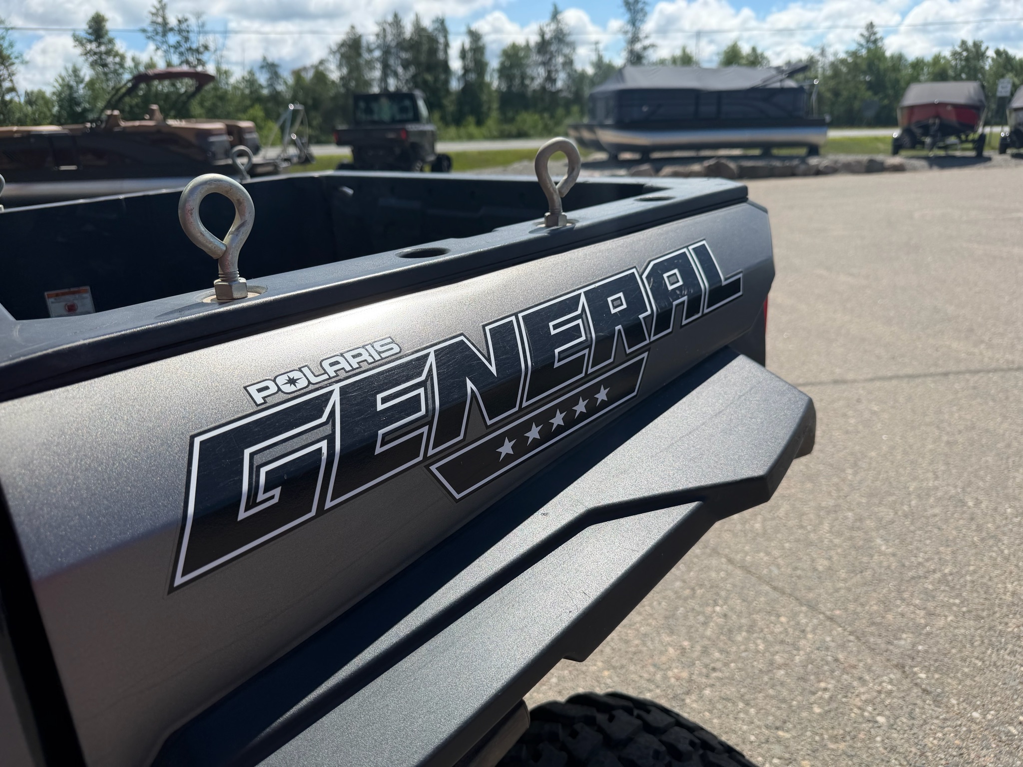 2017 Polaris General photo 4