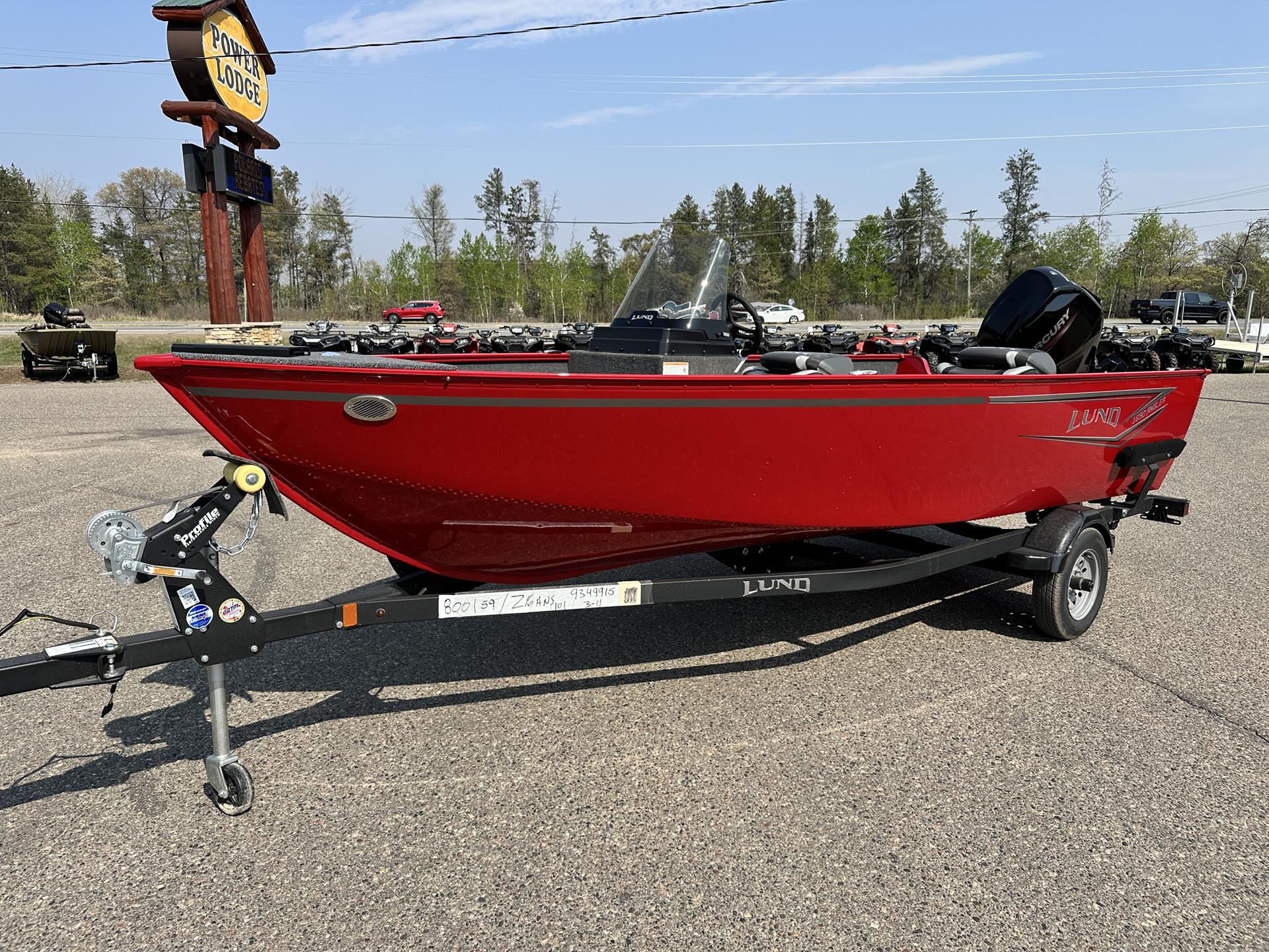 2025 Lund 1650 Angler SS