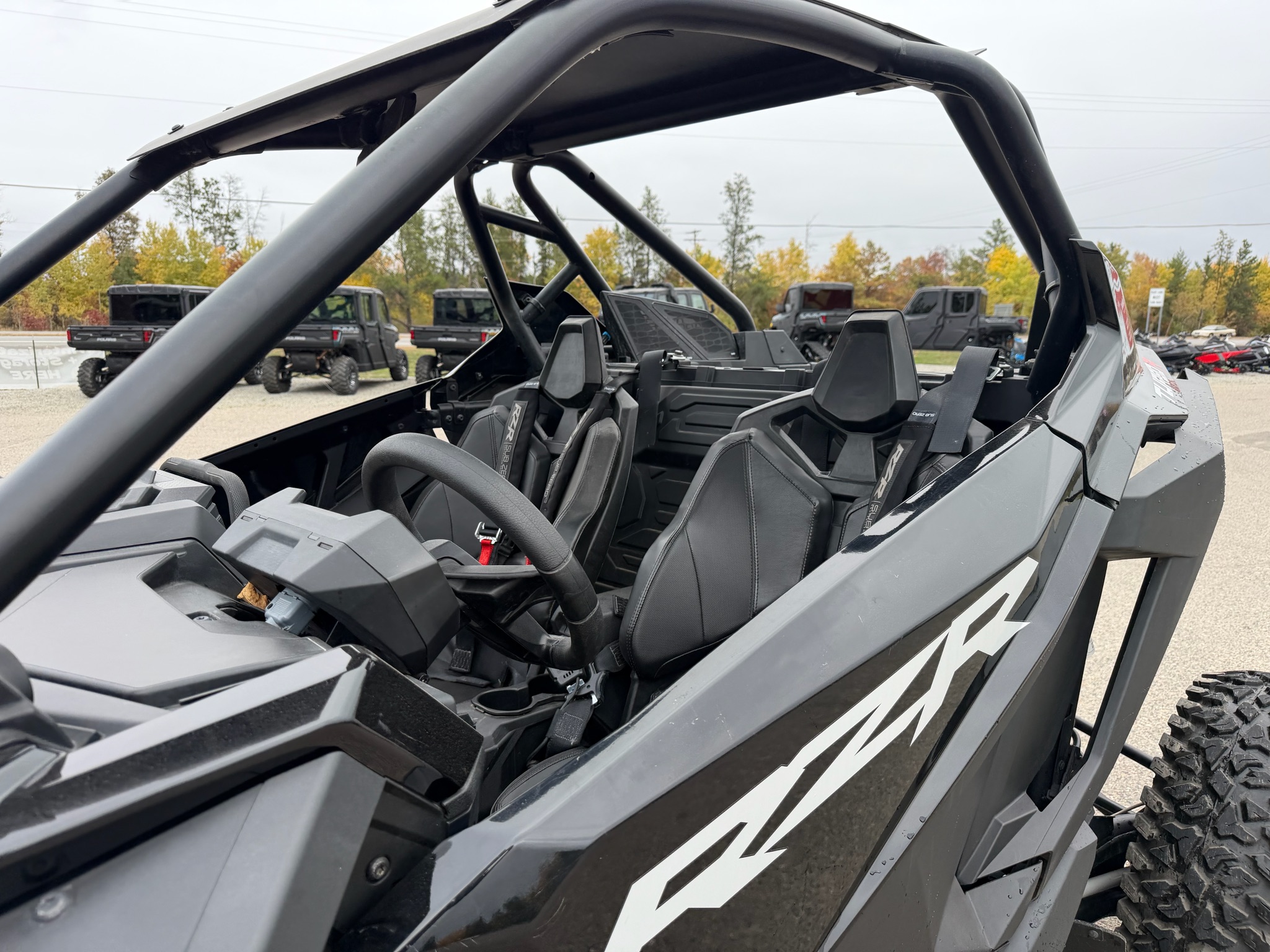 2024 Polaris RZR photo 9