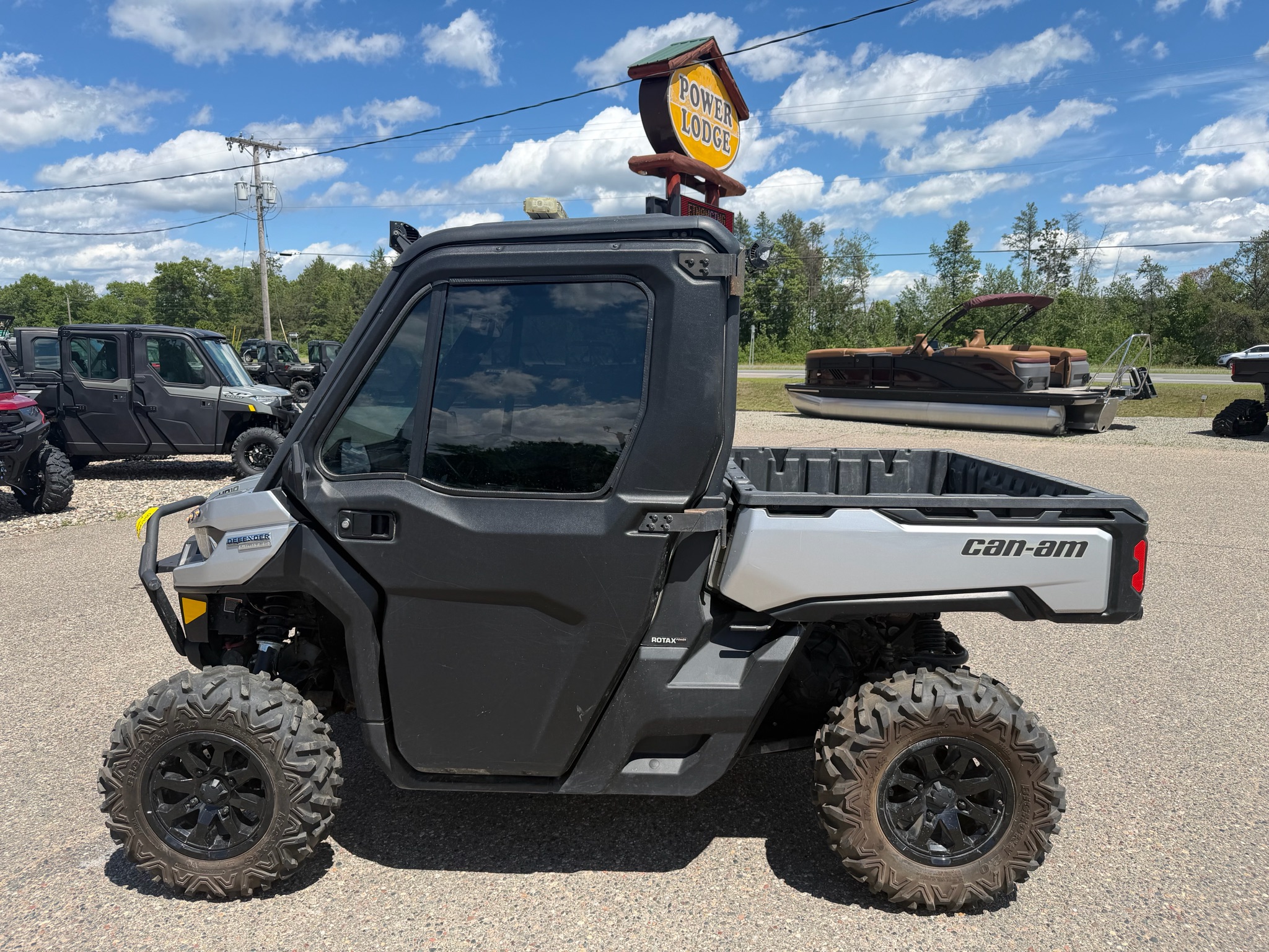 2020 Can-Am Defender Limited HD10