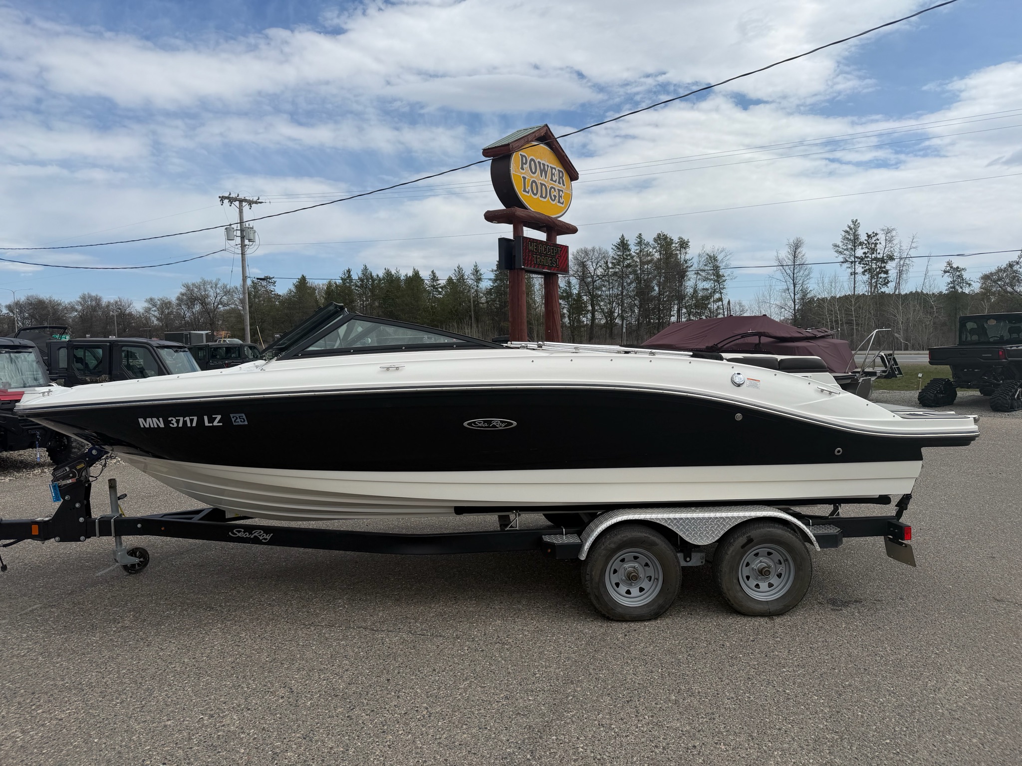 2020 Sea Ray SPX 210