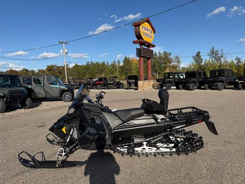 2027 Polaris ProStar S4 Voyageur Adventure Ultimate 155 Gloss Black 2.0 ES