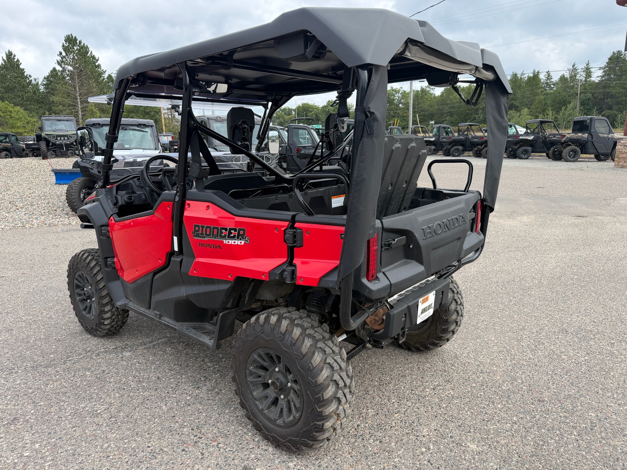 2021 Honda Pioneer 1000-5 Deluxe 2
