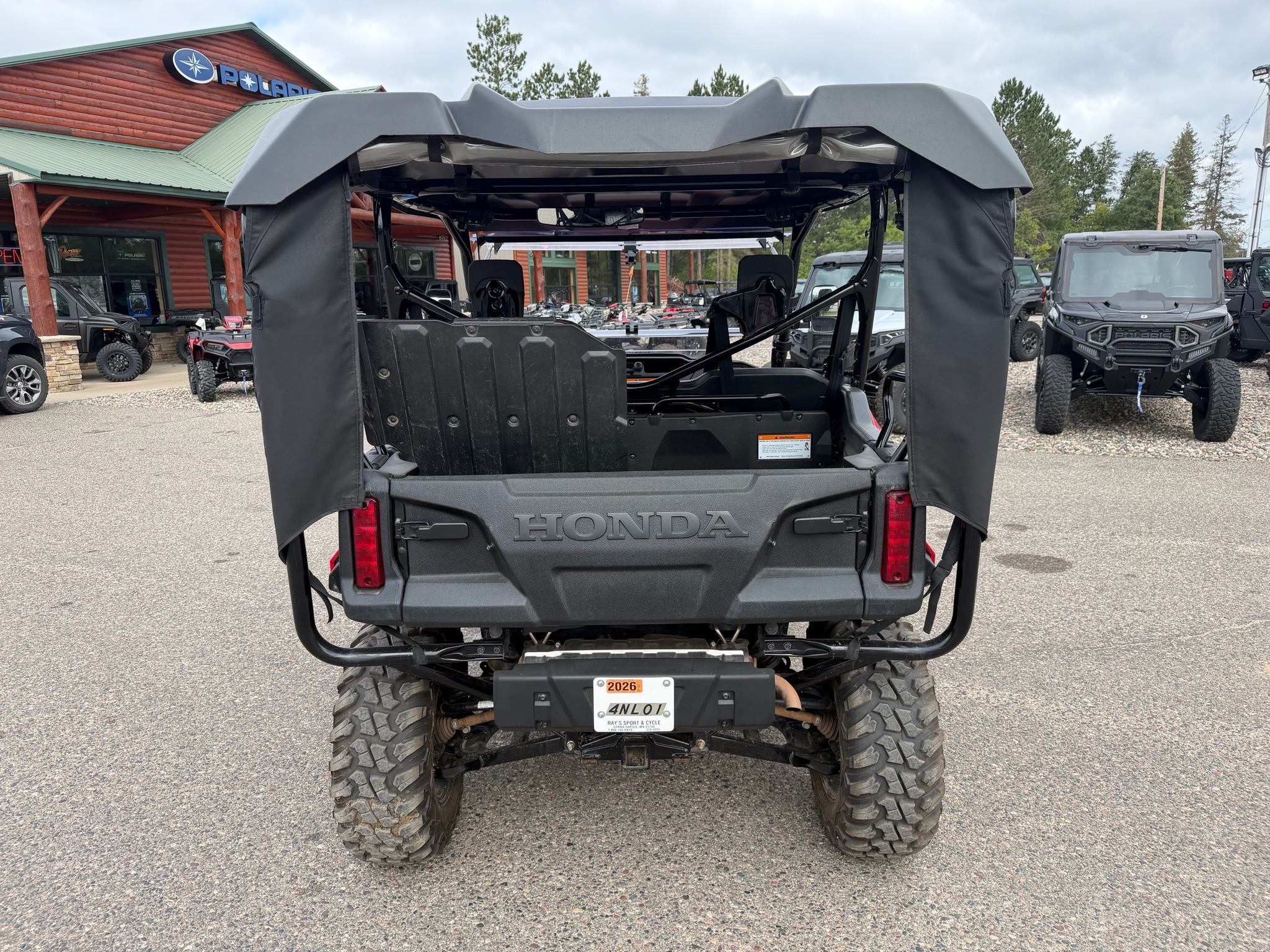 2021 Honda Pioneer 1000-5 Deluxe 3