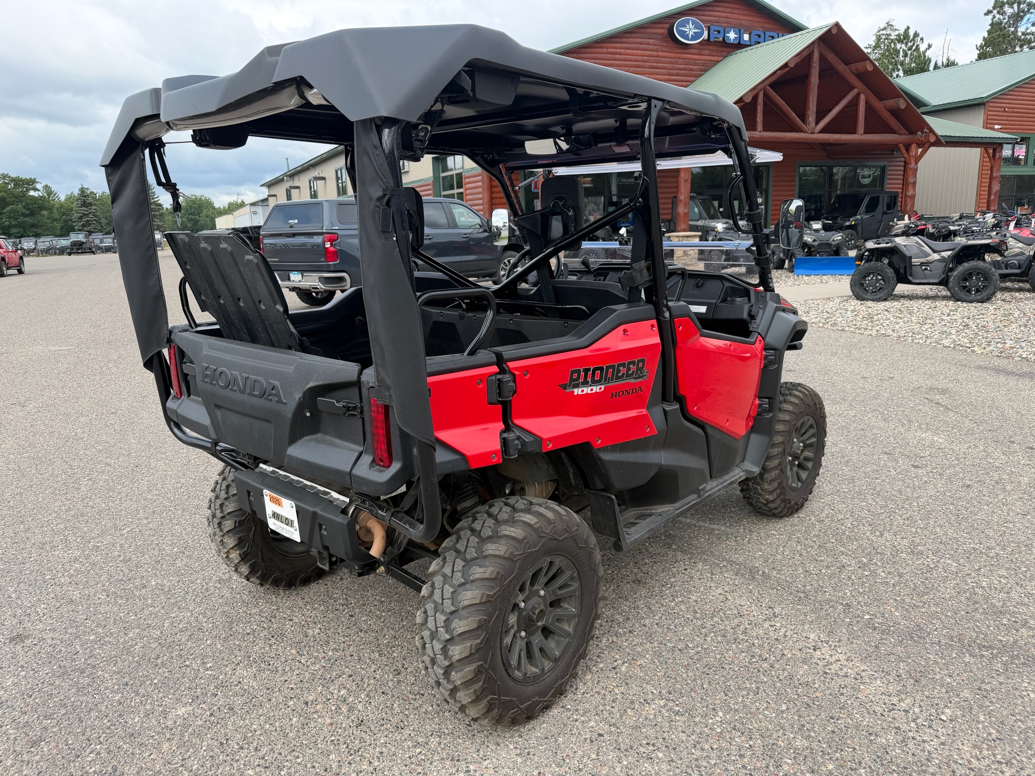 2021 Honda Pioneer 1000-5 Deluxe 4