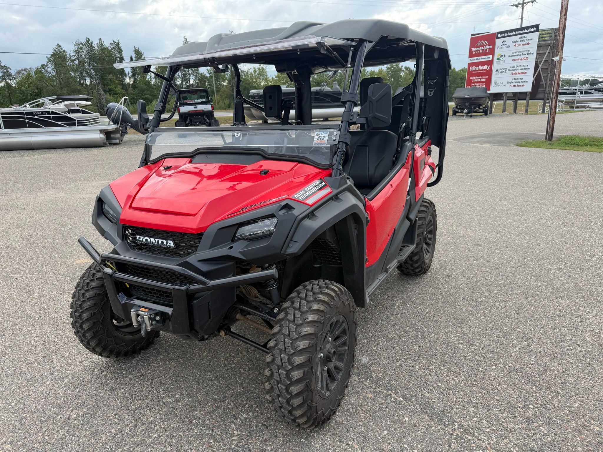 2021 Honda Pioneer 1000-5 Deluxe 8