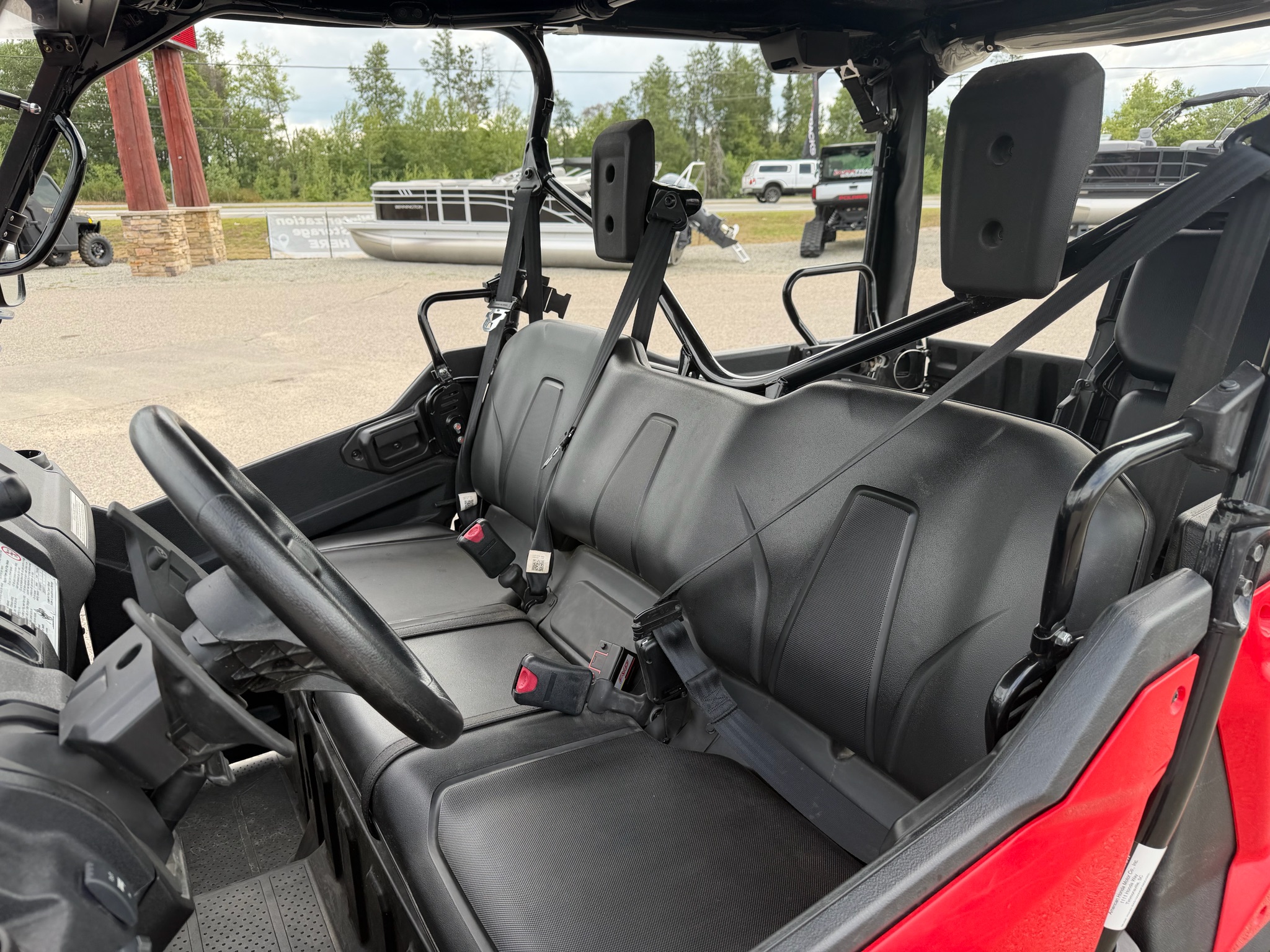 2021 Honda Pioneer 1000-5 Deluxe 10