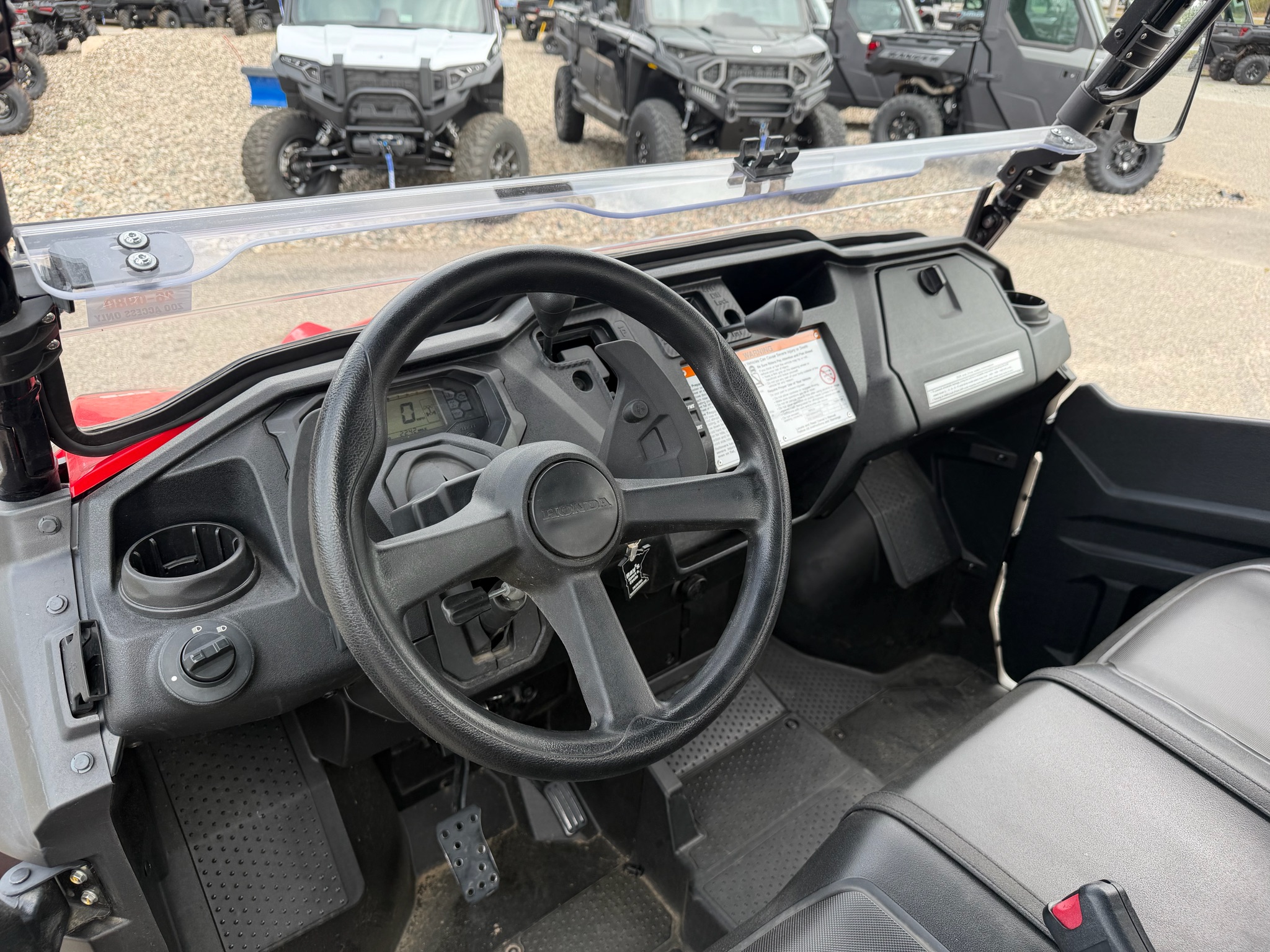 2021 Honda Pioneer 1000-5 Deluxe 11
