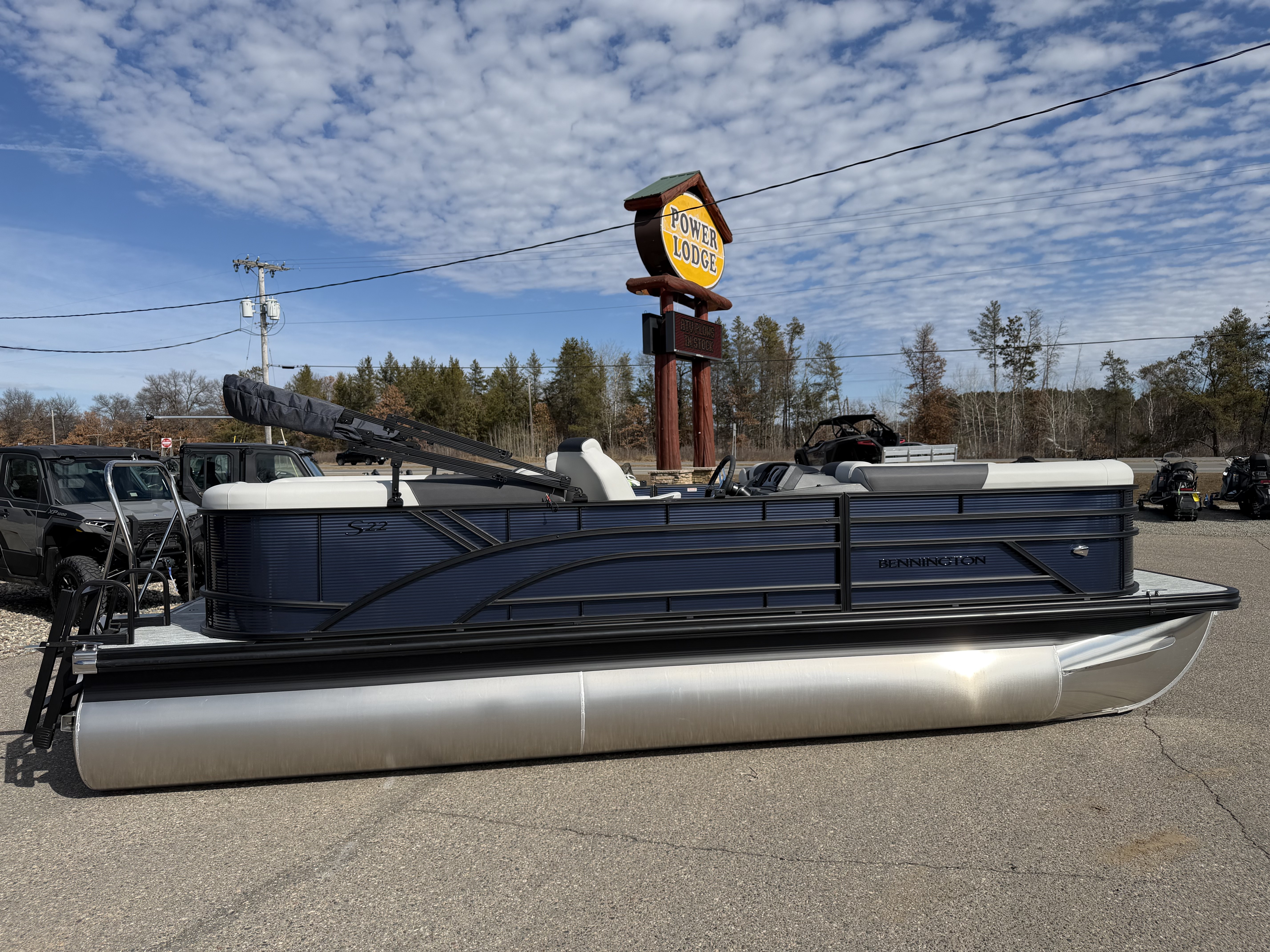 2025 Bennington 22 SSR NA for sale on Searchshop