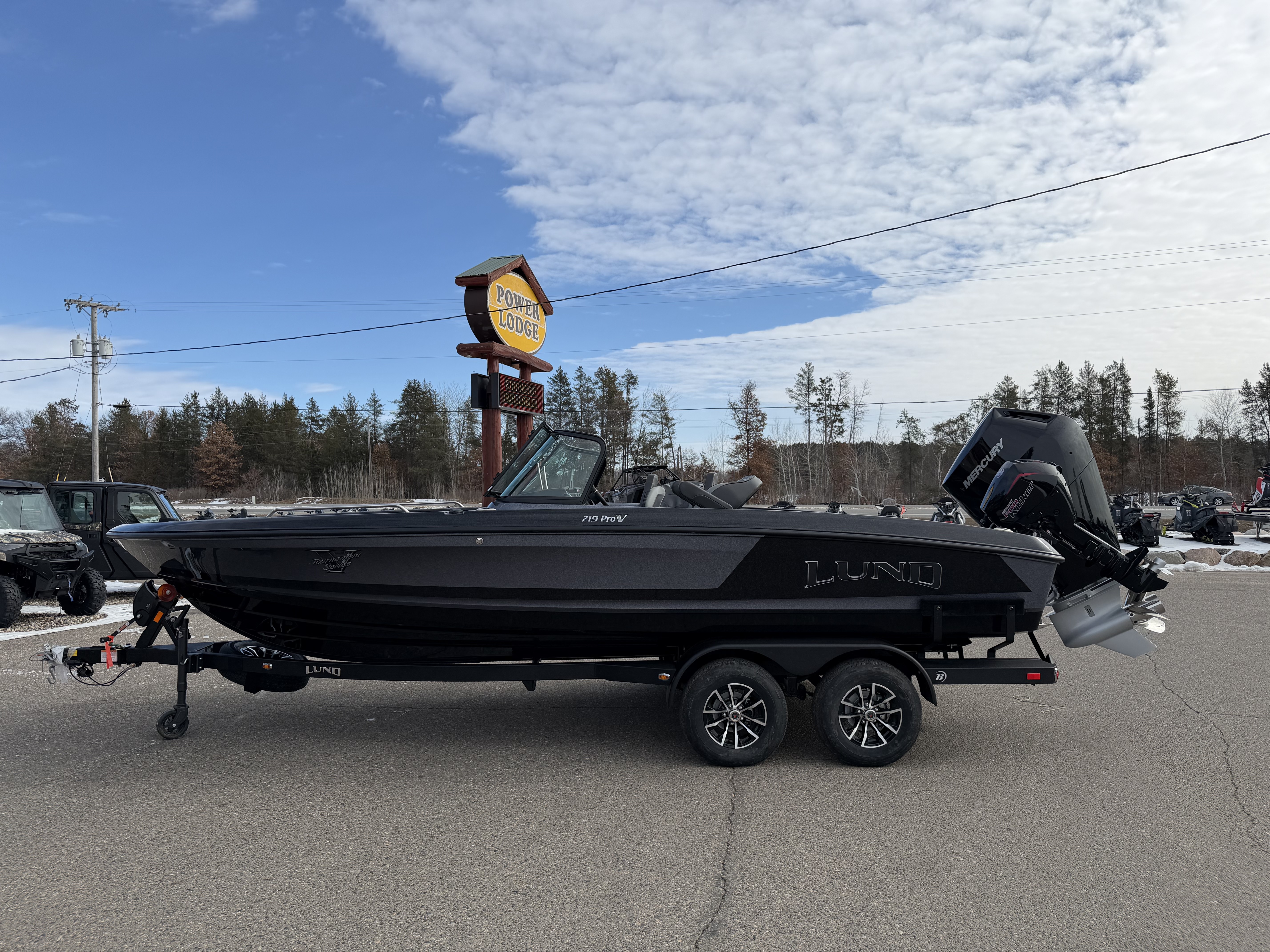 2026 Lund 219 PRO V GL