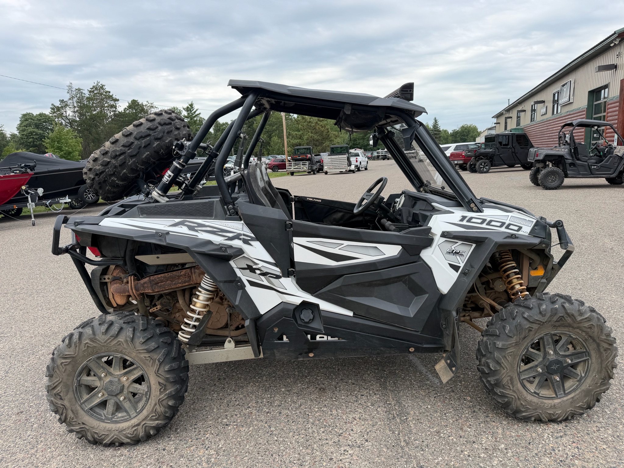 2015 Polaris photo 2