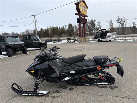 2021 Ski-Doo Renegade X 850 E-TEC ES RipSaw 1.25 w/ Premium Color Display — photo 1 of 8
